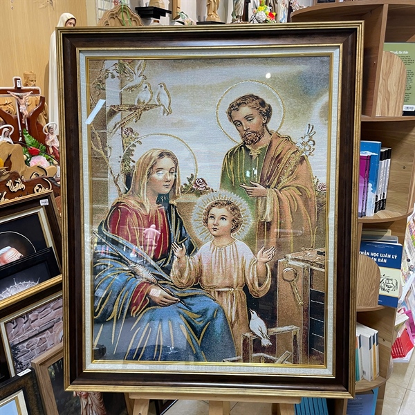 Tranh Dệt Gia Đình Thánh Gia cao cấp ánh vàng 75X93cm