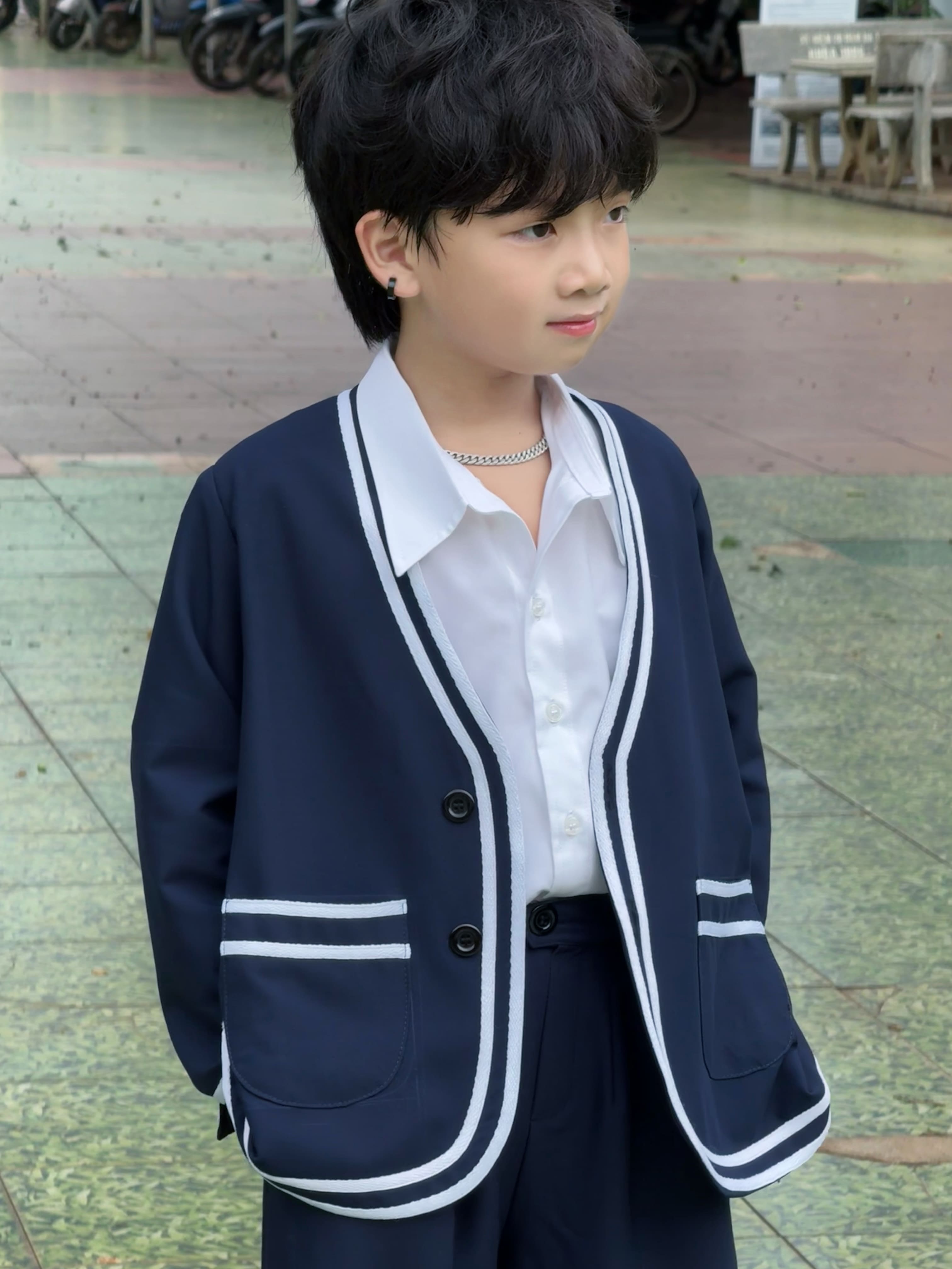 Bộ Vest Xanh Đen 2 Viền Dáng rộng Cho Bé Trai Đi Học, Đi Chơi, Đi Tiệc. (Chú Ý Phân Loại Bán Lẻ ạ)_thumbnail_3