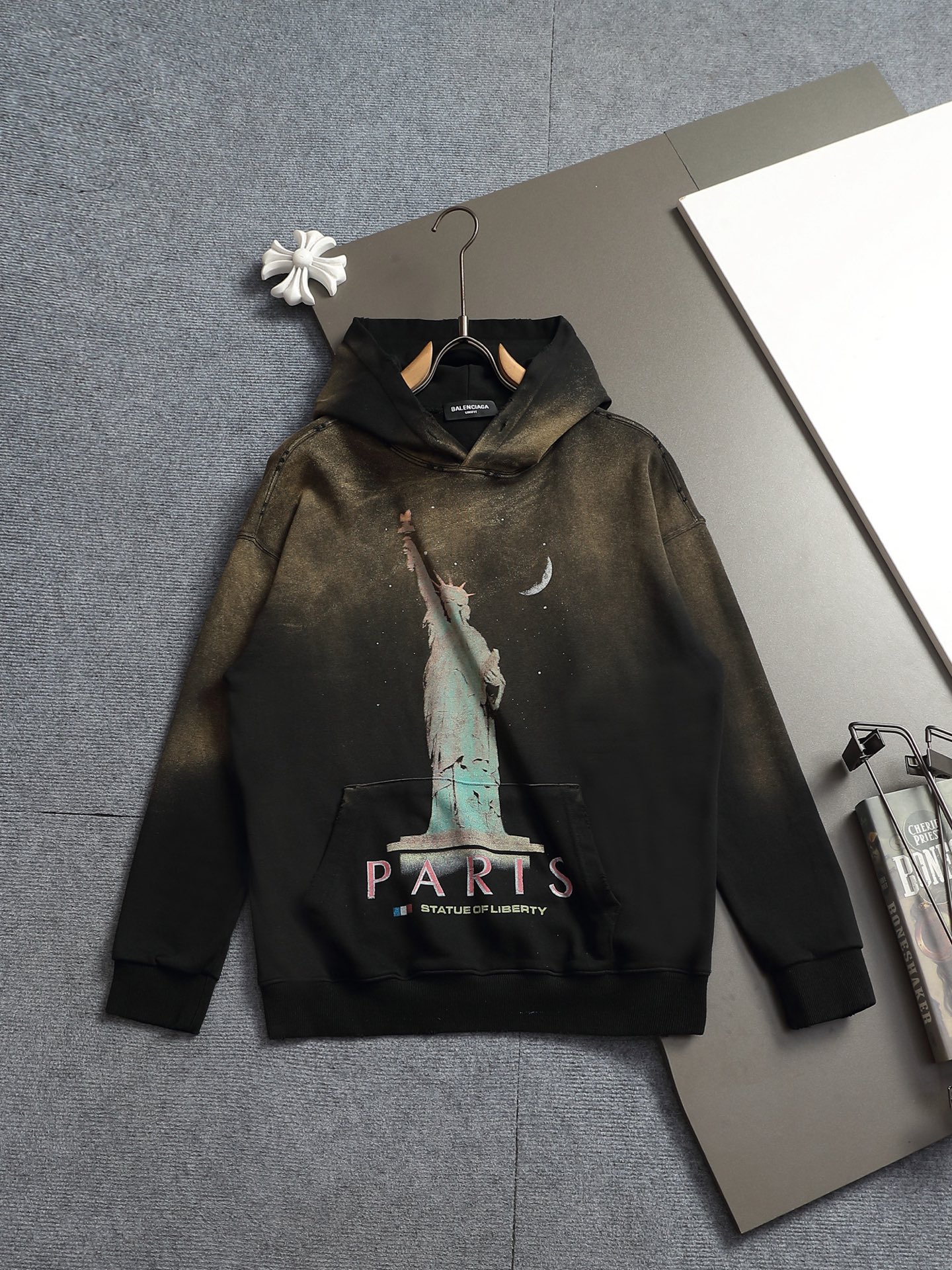 Áo Hoodie Balenciaga