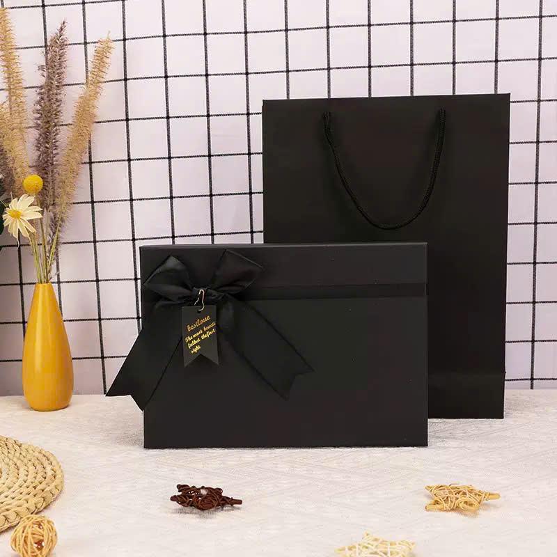 Hộp Quà Tặng (Size +2) Cunbag Gắn Nơ Màu Đen Sang Trọng Thiết Kế Tinh Tế Dịp Sinh Nhật Quà Tặng HCUN007