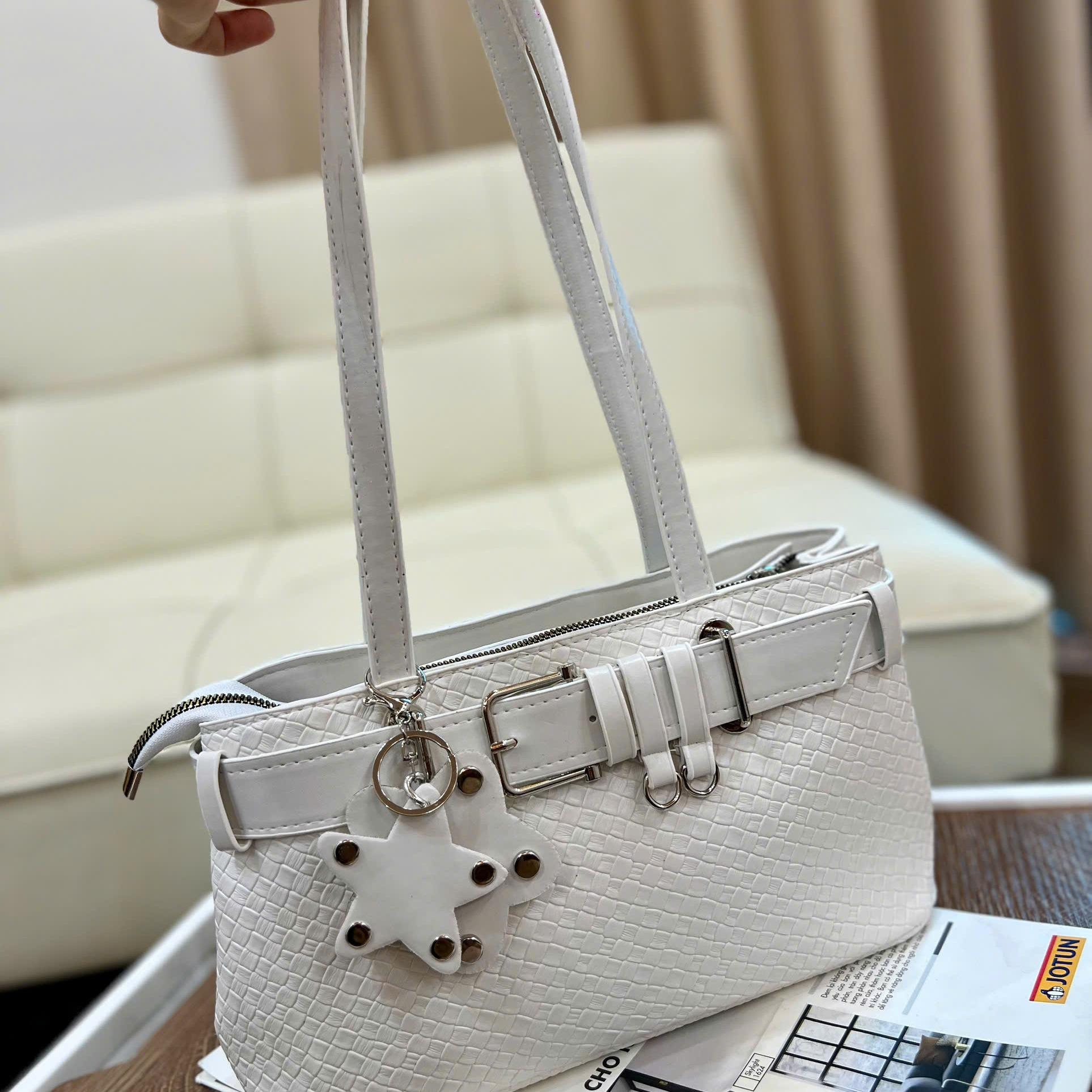 Túi Kẹp Nách Nữ Cunbag Vân Đan Phối Đai Khóa Túi Đeo Vai Dáng Ngang Tặng Móc Khóa CUN429_thumbnail_1