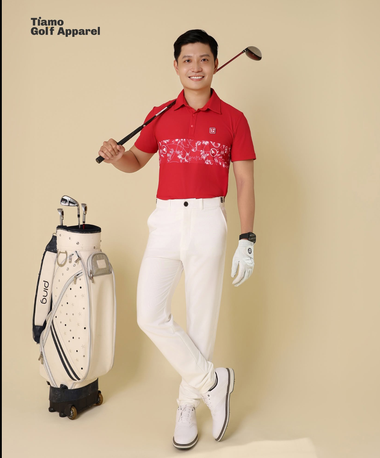 Áo Polo Đỏ Kèm Huy Hiệu - Nam