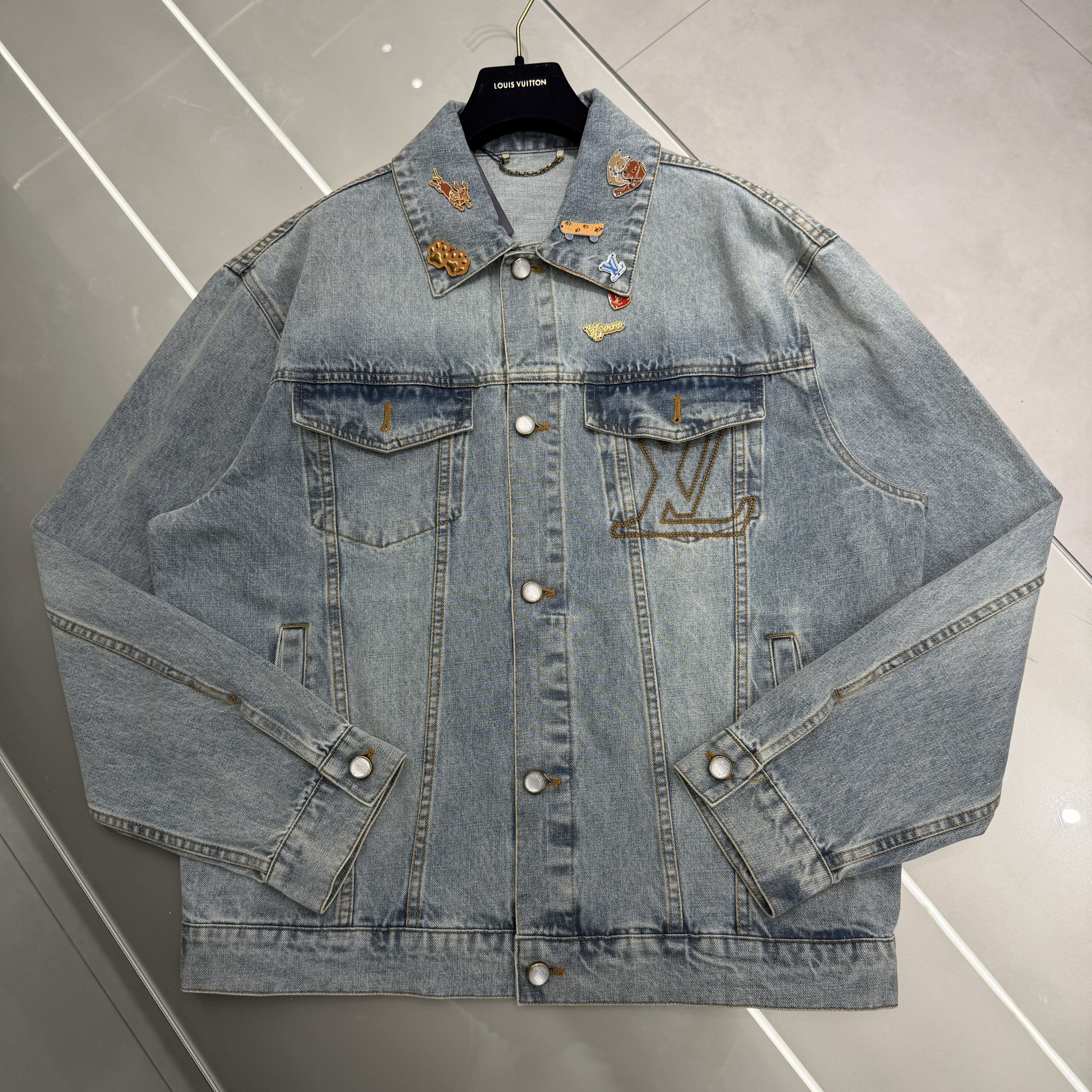 Bộ LV _thumbnail_15