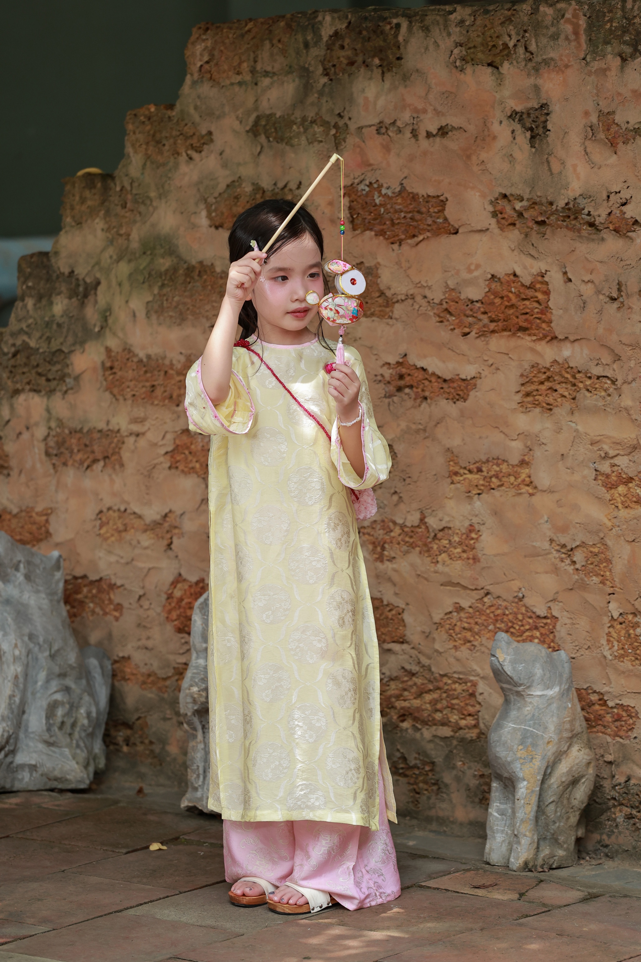 Như Vân - Áo Dài Bé Gái_thumbnail_2