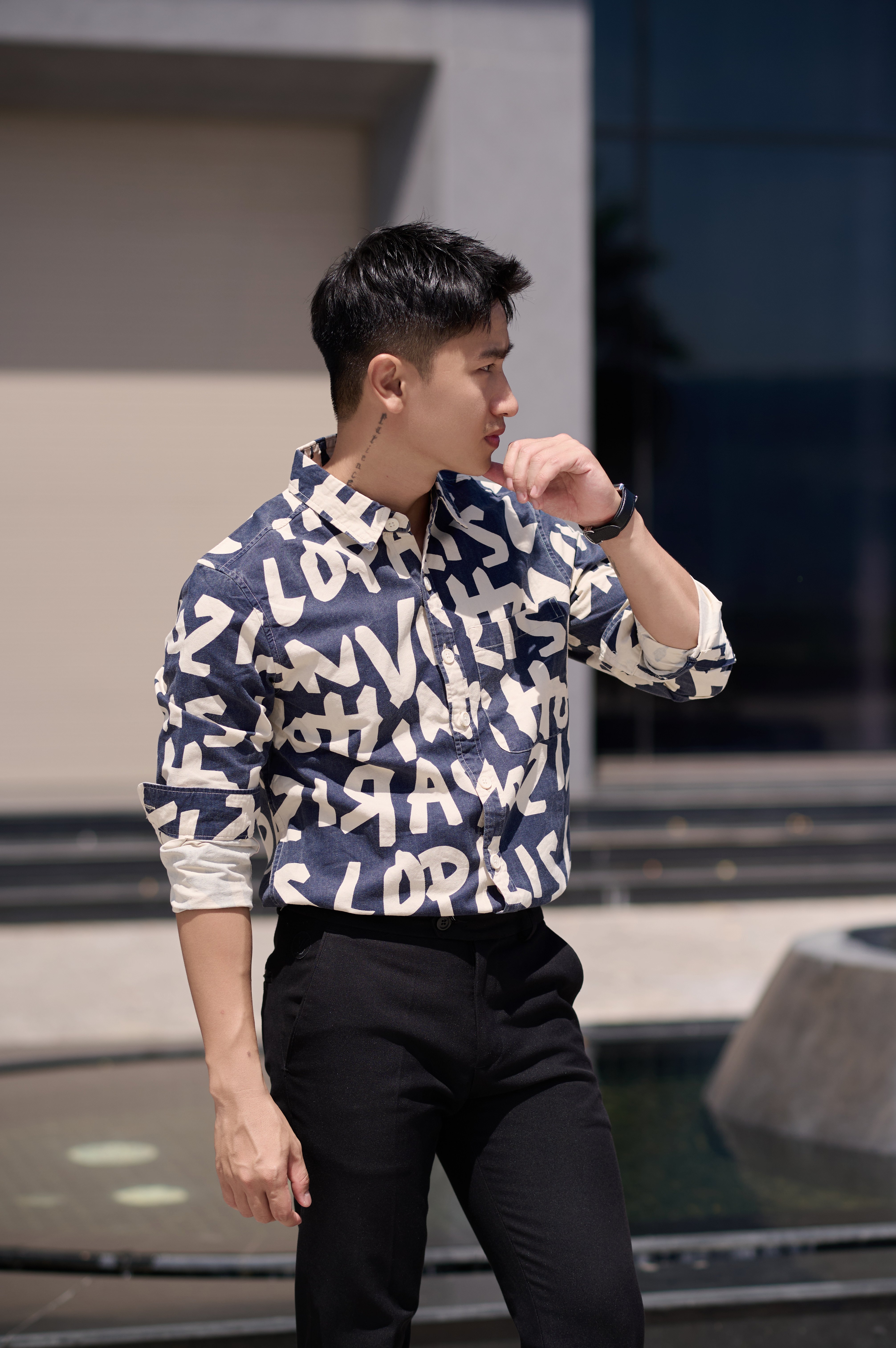 SA93 - Áo Sơ Mi Nam Tay Dài Phong Cách Nhật Bản In Chữ Đa Năng, Chất Cotton 100%, Màu Nâu & Xanh Dương