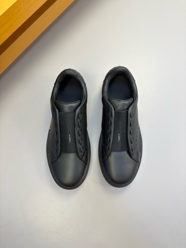 Giày Slipon Fendi