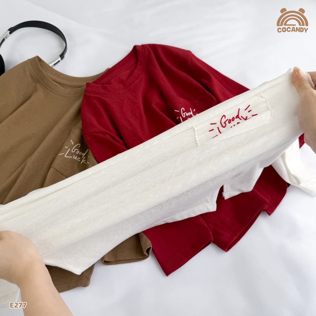 Áo dài ĐỎ vạt chéo lệch thêu chữ_thumbnail_3