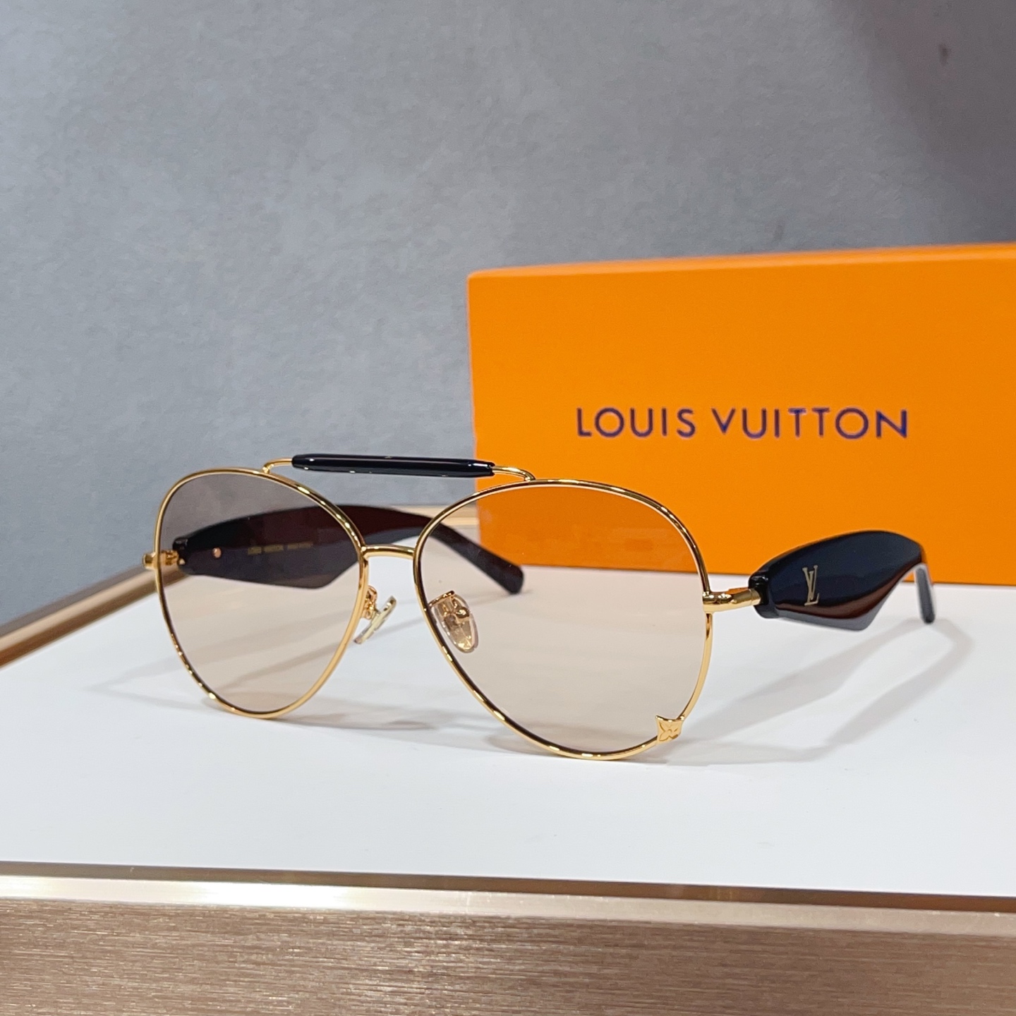 Kính LV_thumbnail_6
