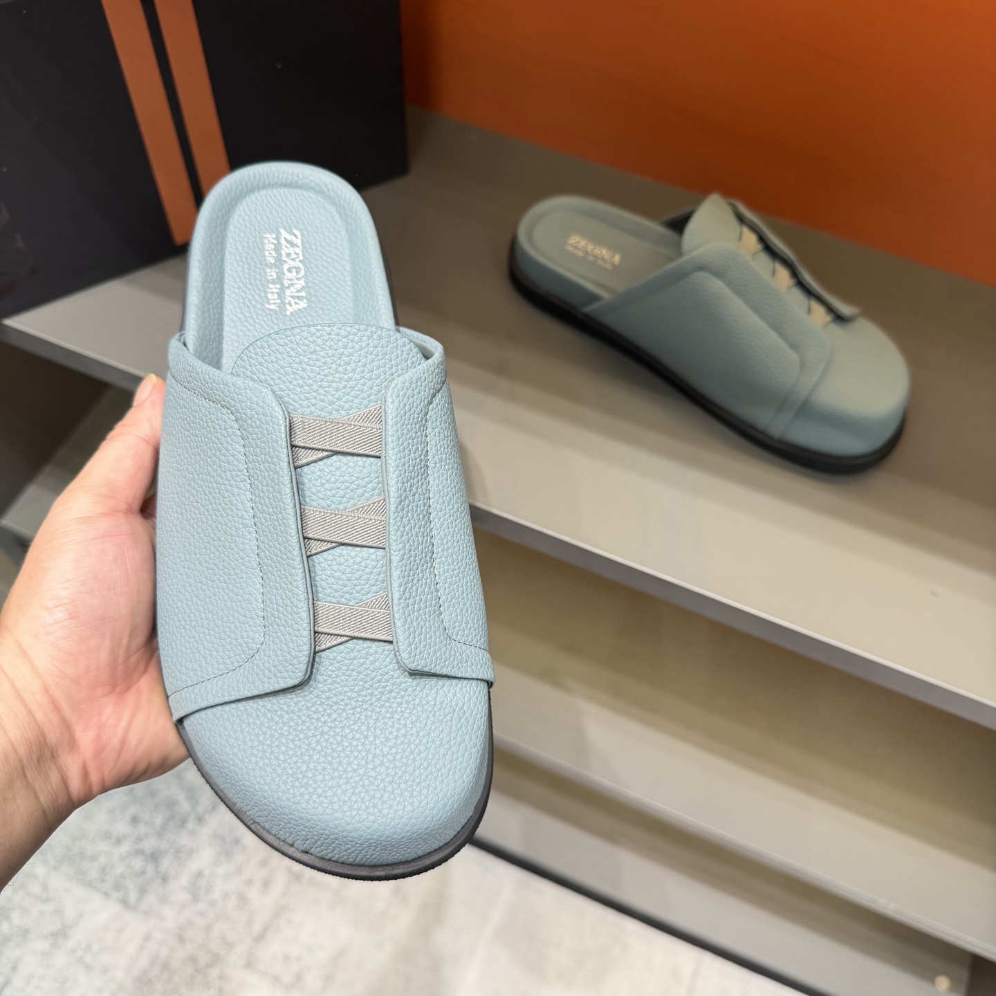 Sục Zegna_thumbnail_3
