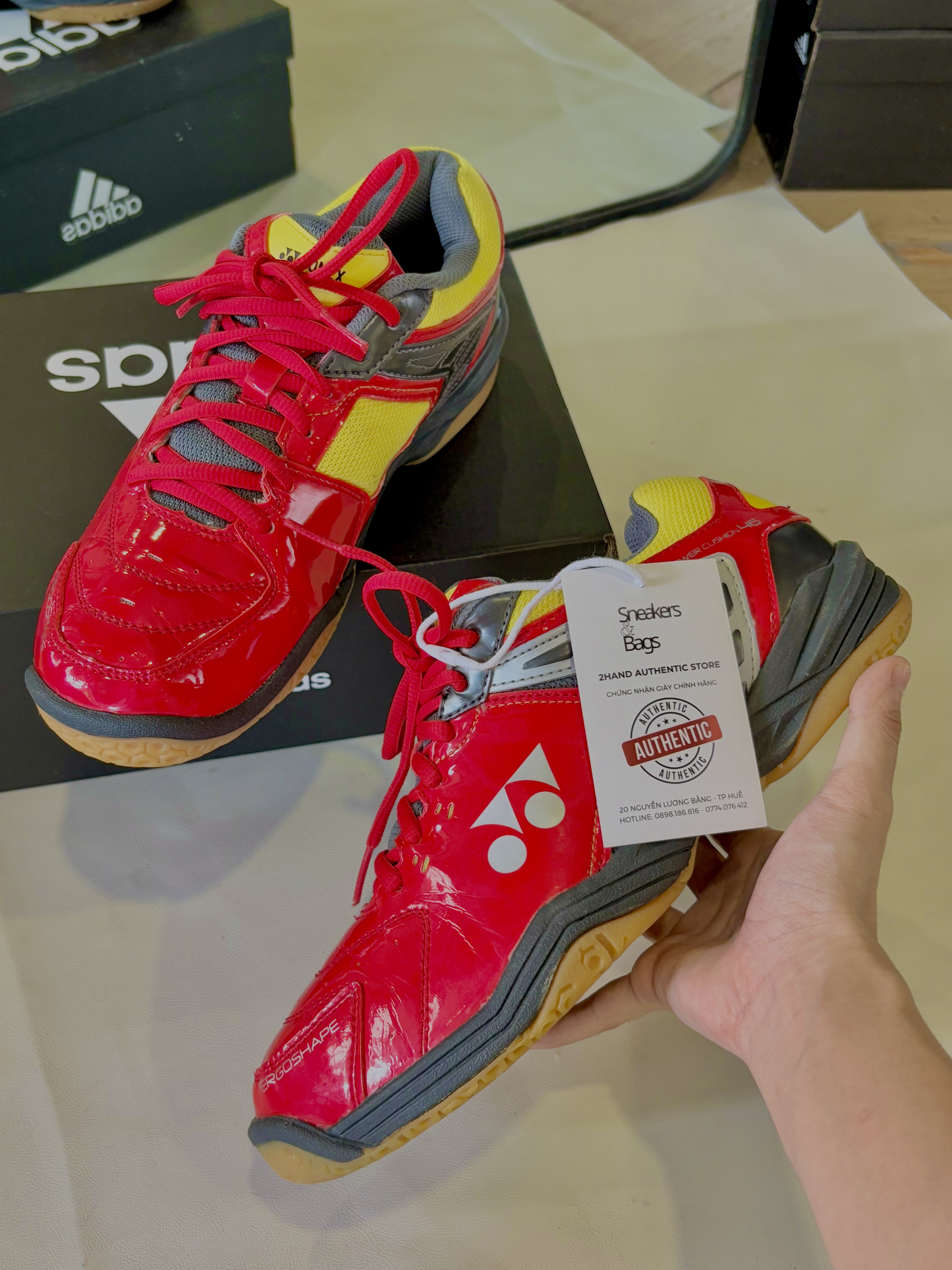 Yonex Power Cushion 48 SHB48EX
