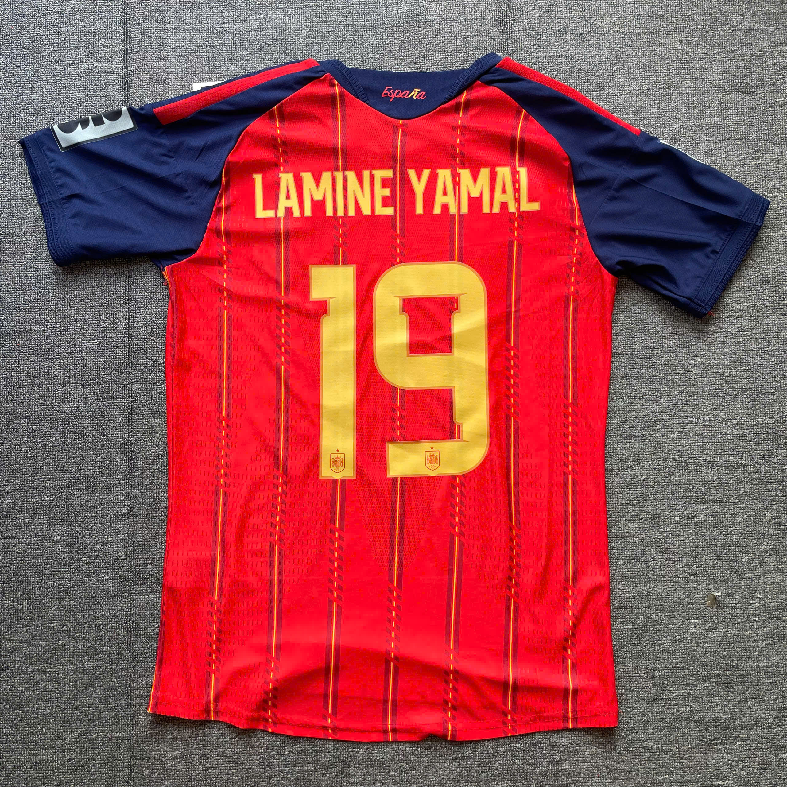 SALE 56 - Size: S
