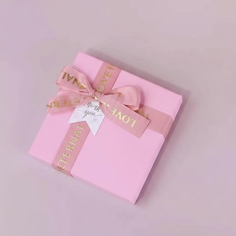 Hộp Quà Tặng Size 35x25x9 Cunbag Gắn Nơ Màu Hồng Sang Trọng Thiết Kế Tinh Tế Dịp Sinh Nhật HCUN008_thumbnail_6