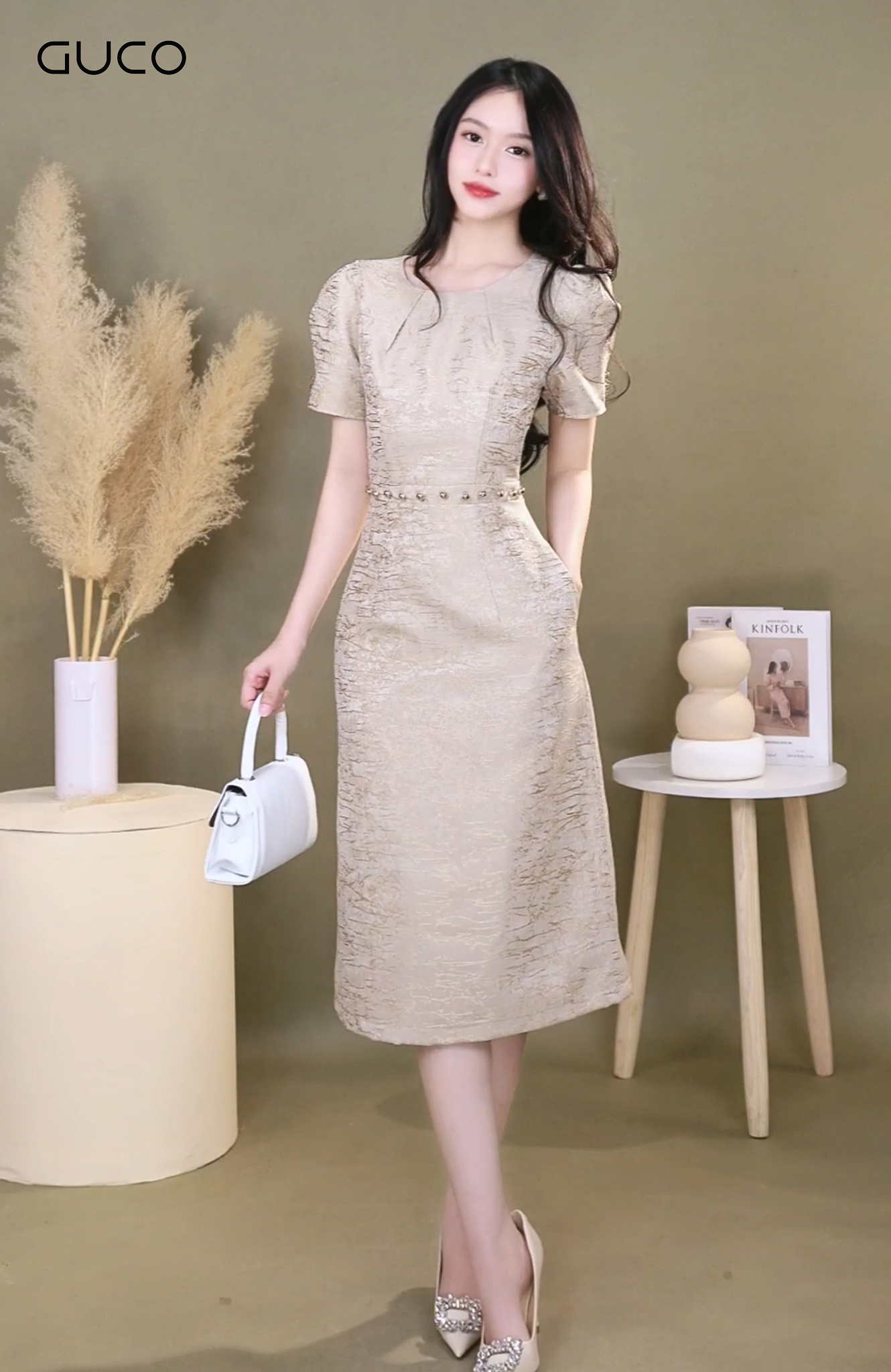 ĐẦM GẤM CỔ TRÒN TAY NGẮN - KEM M_thumbnail_1