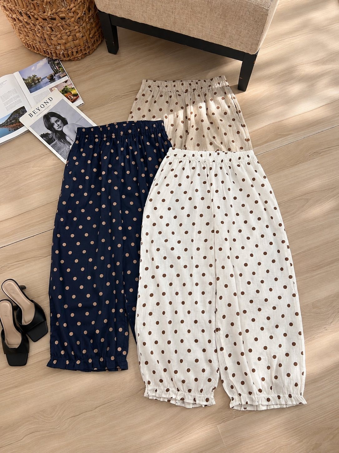Quần linen tưng chấm bi lai bo chun