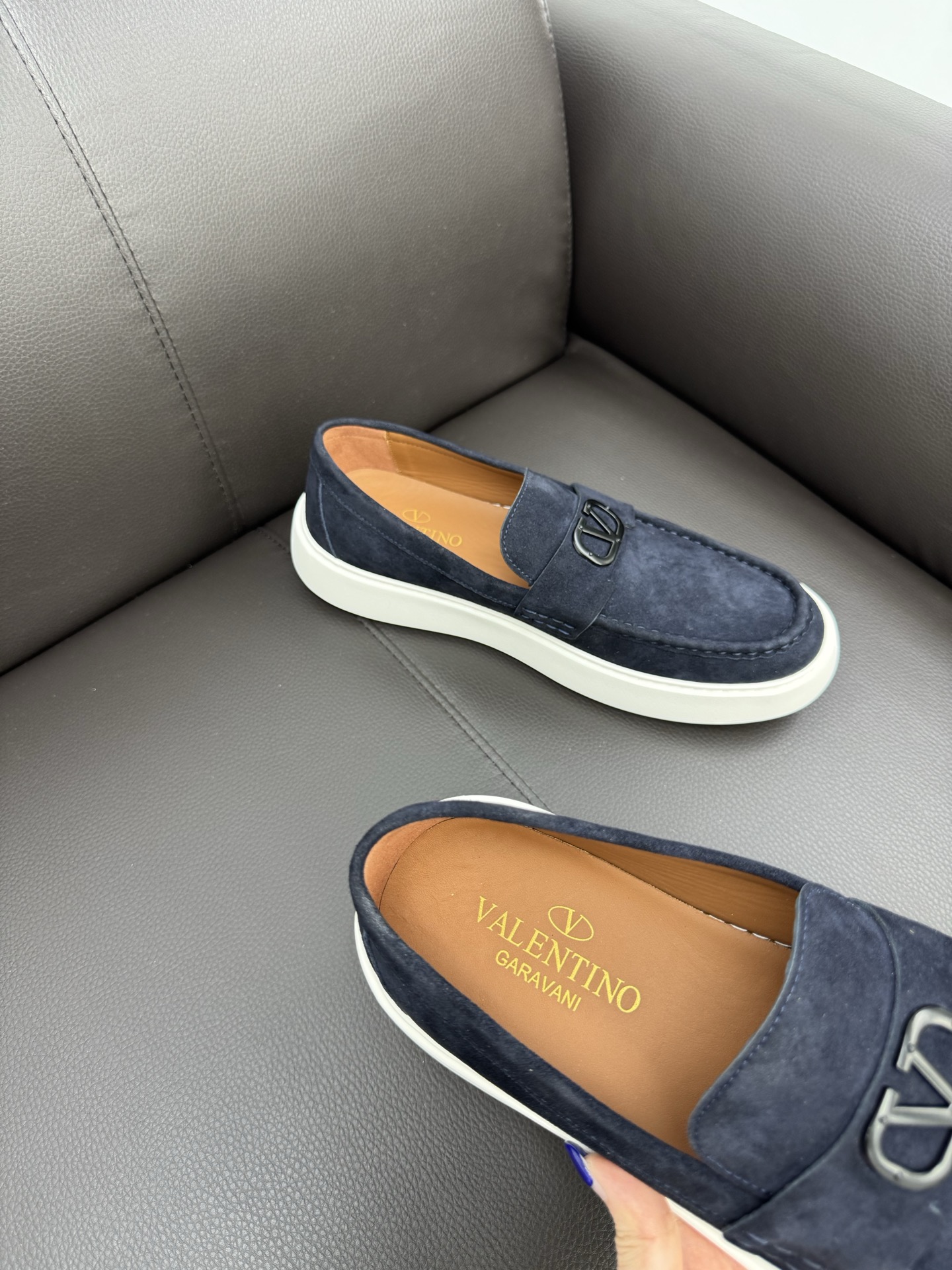 Giày Slipon Valentino (VLTN)