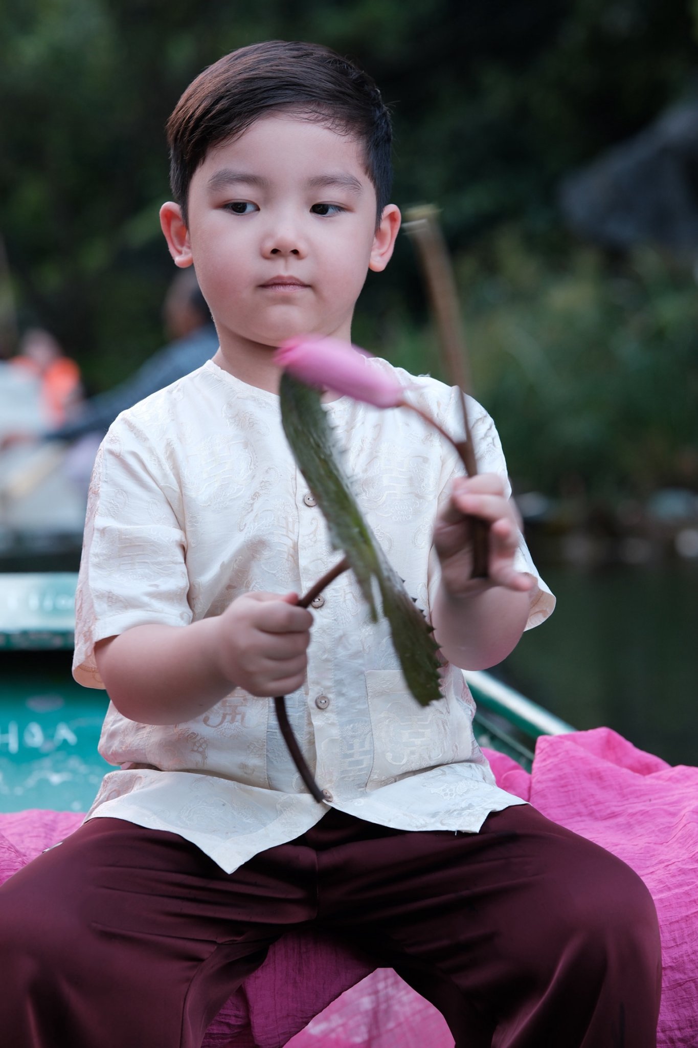 Cậu Tư - Bà Ba Bé Trai_thumbnail_9