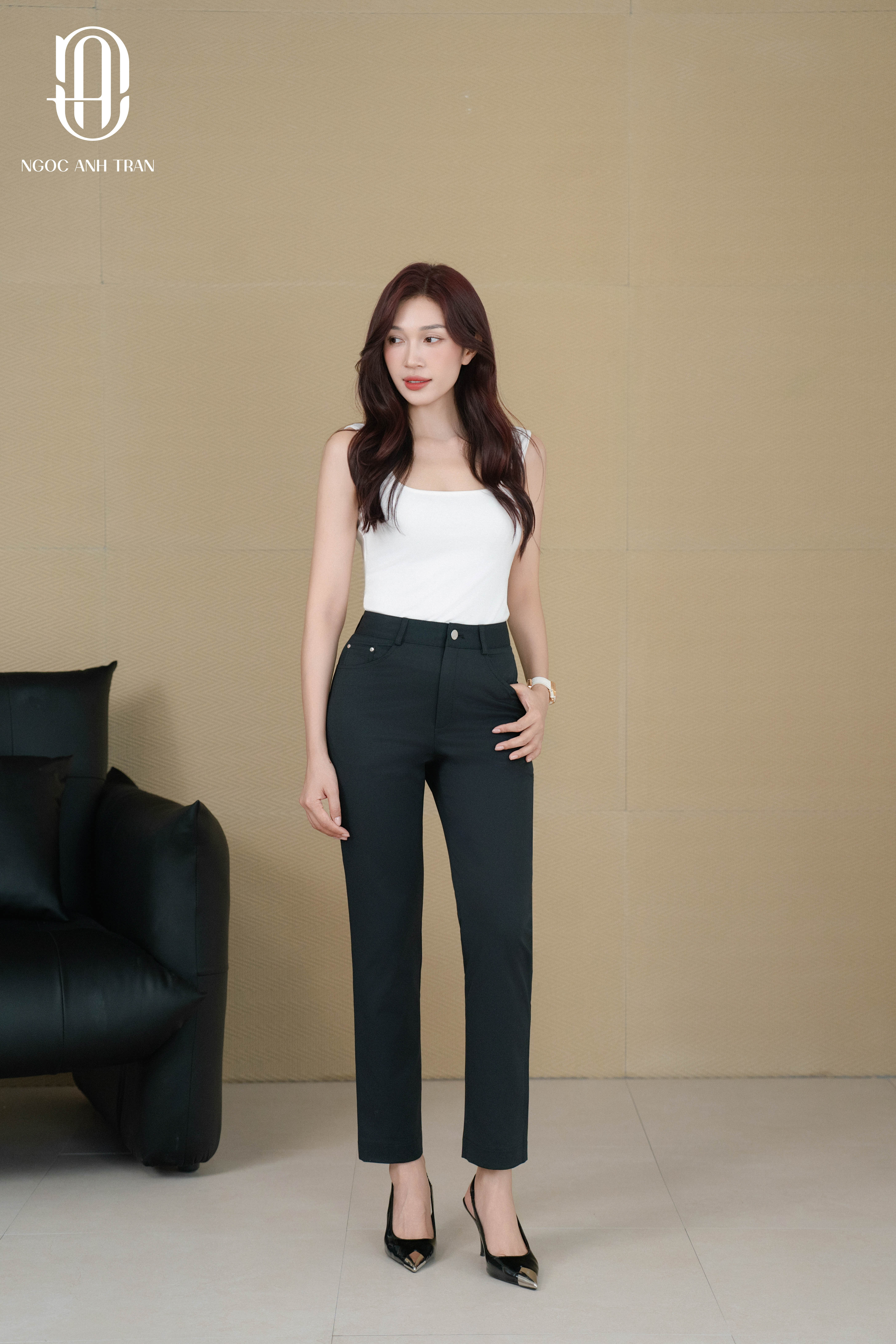 Q082 ĐEN - Quần ống đứng đen cúc bạc