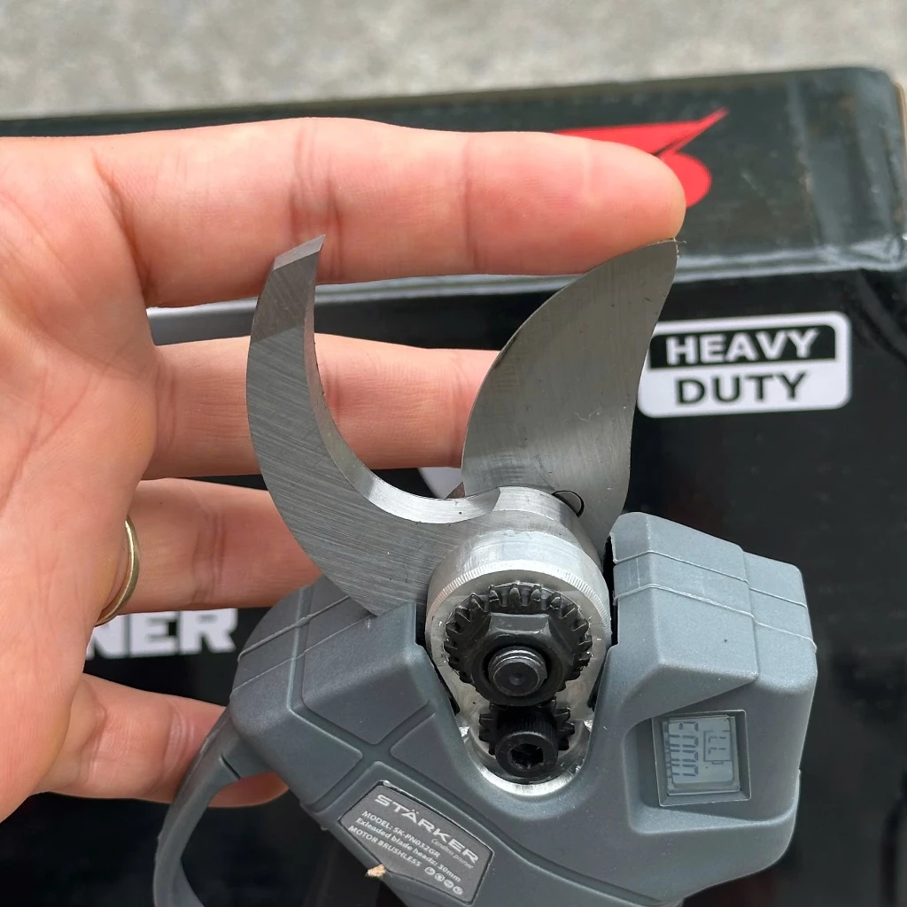 Kéo Cắt Cành Chạy Pin STAKER -SK30BL – Lưỡi Thép SK5, 2 Chế Độ Cắt 2cm & 3cm Bảo Hành 6 Tháng_thumbnail_5