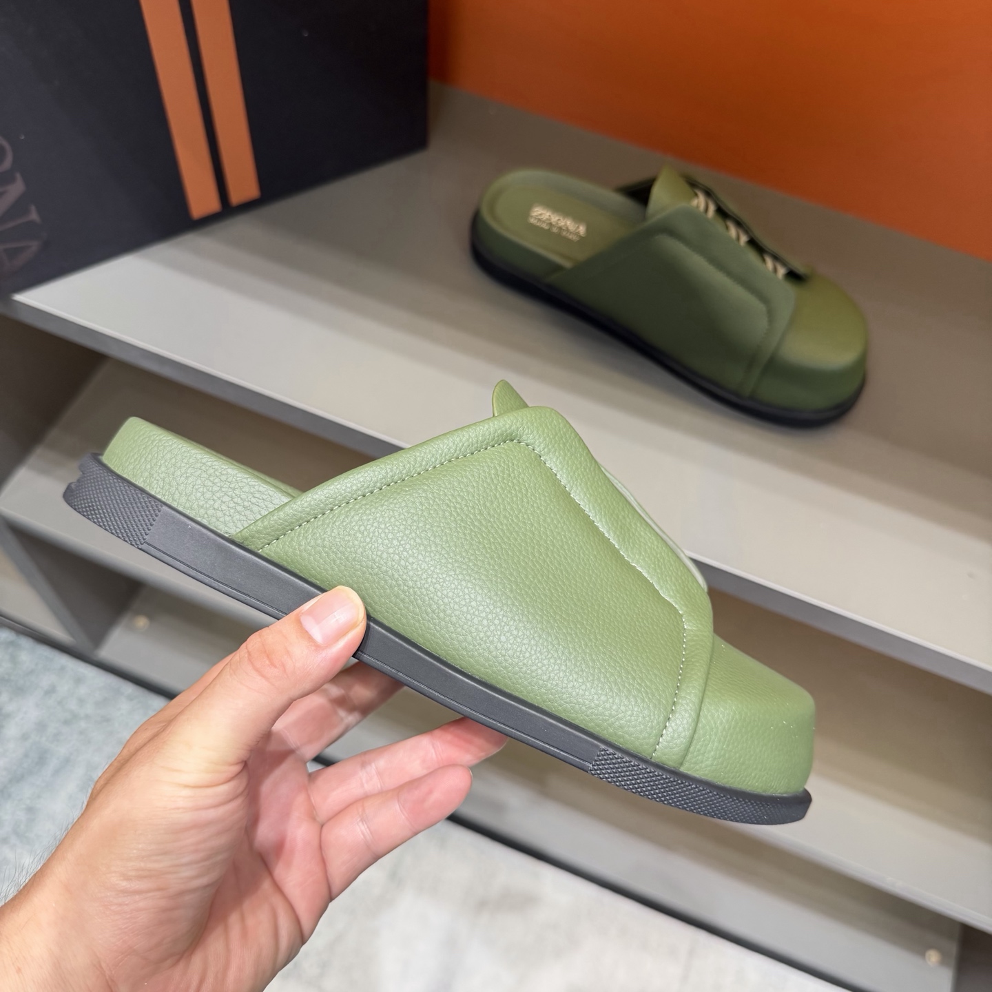 Sục Zegna_thumbnail_5