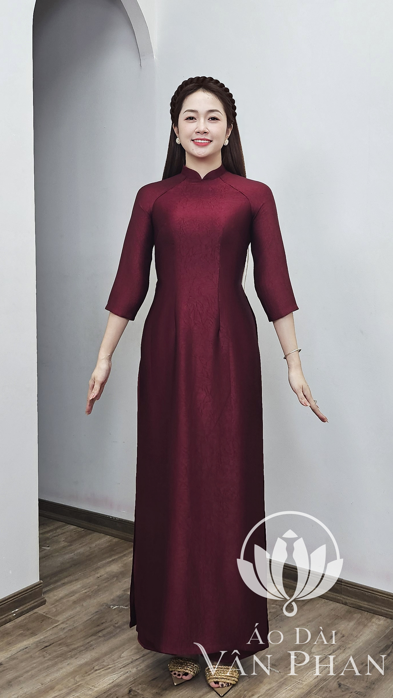 A3222CC áo dài cổ 2p tay lỡ lụa dubai màu đỏ đô_thumbnail_3
