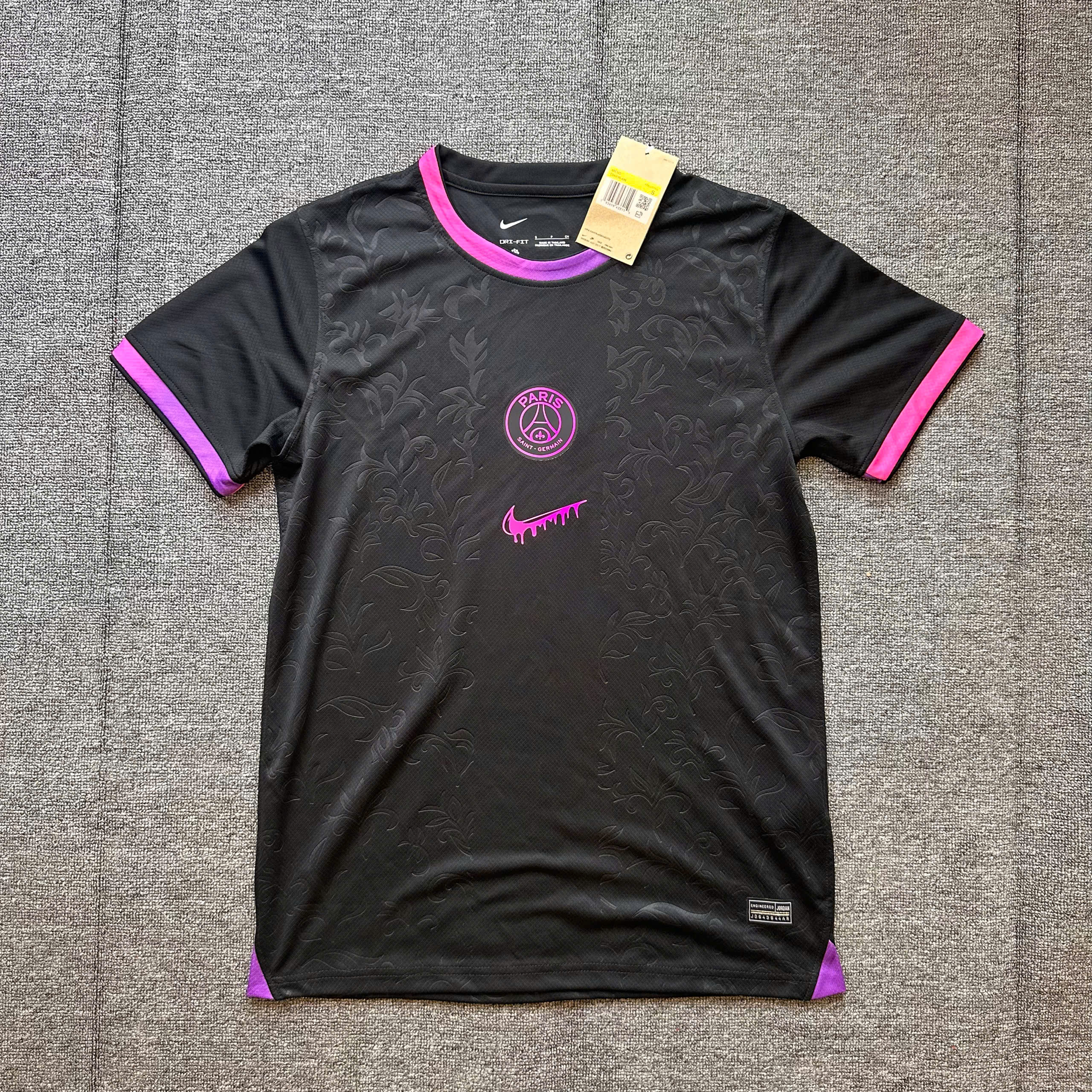 SALE 15 - Size: S