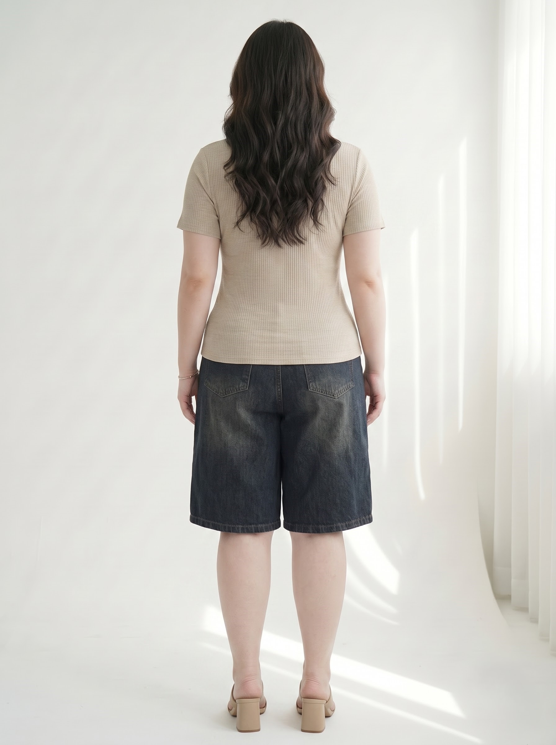 Áo Thun Gân Cổ V Nhún Ngực Bigsize Tôn Dáng - Be - Vừa 55-90kg - AK113_thumbnail_3