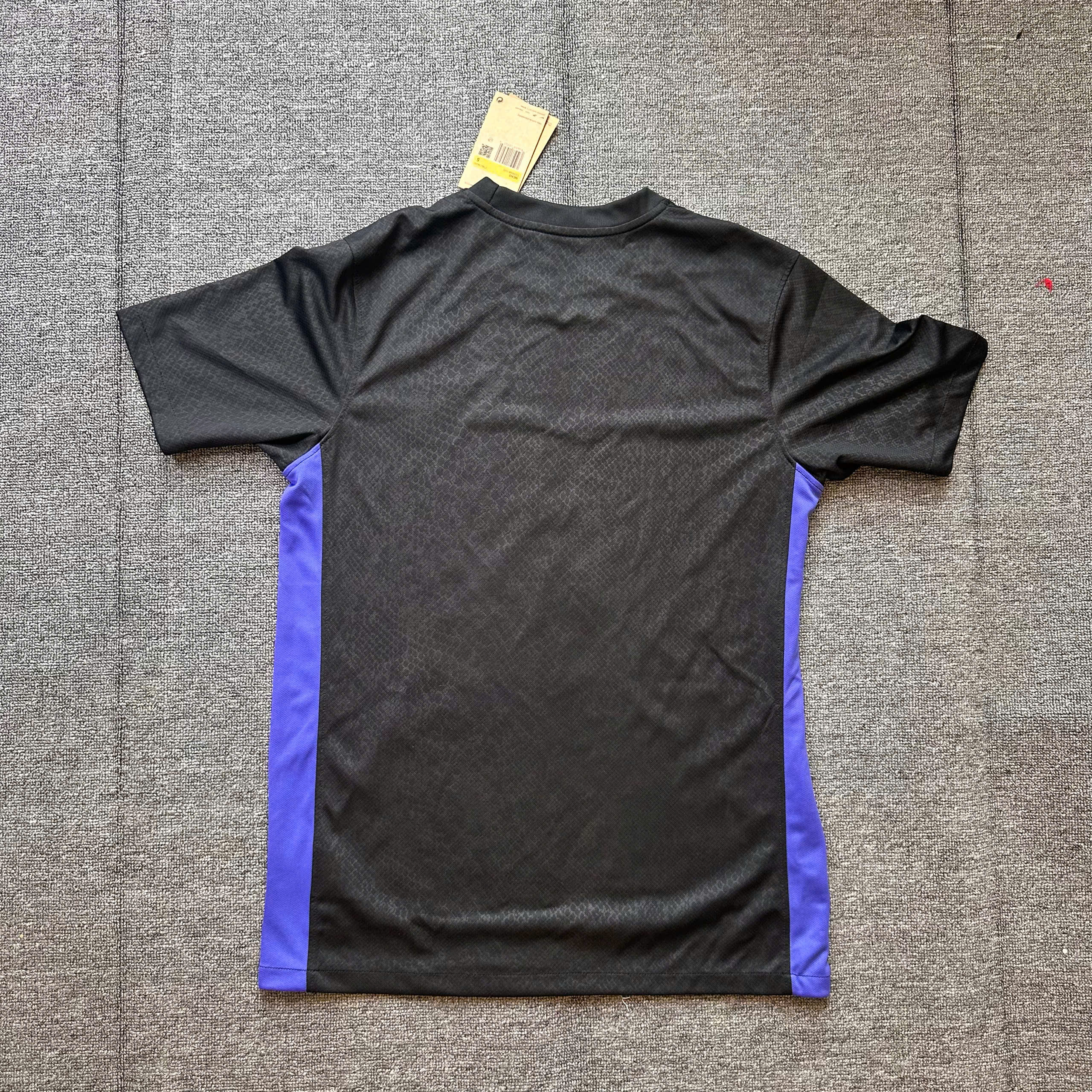 SALE 20 - Size: S