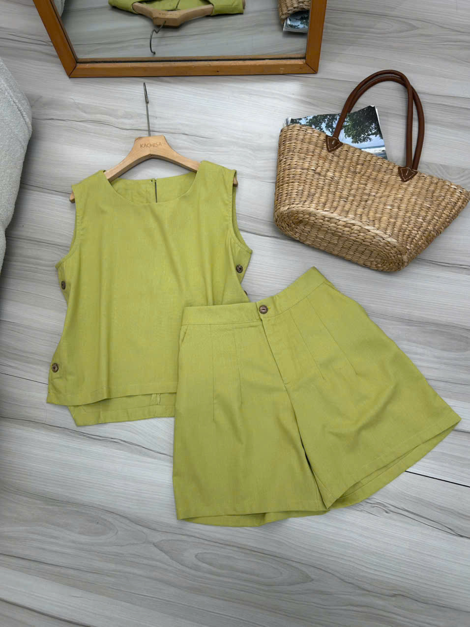Set đùi Linen bột áo sát nách phối nút_thumbnail_6