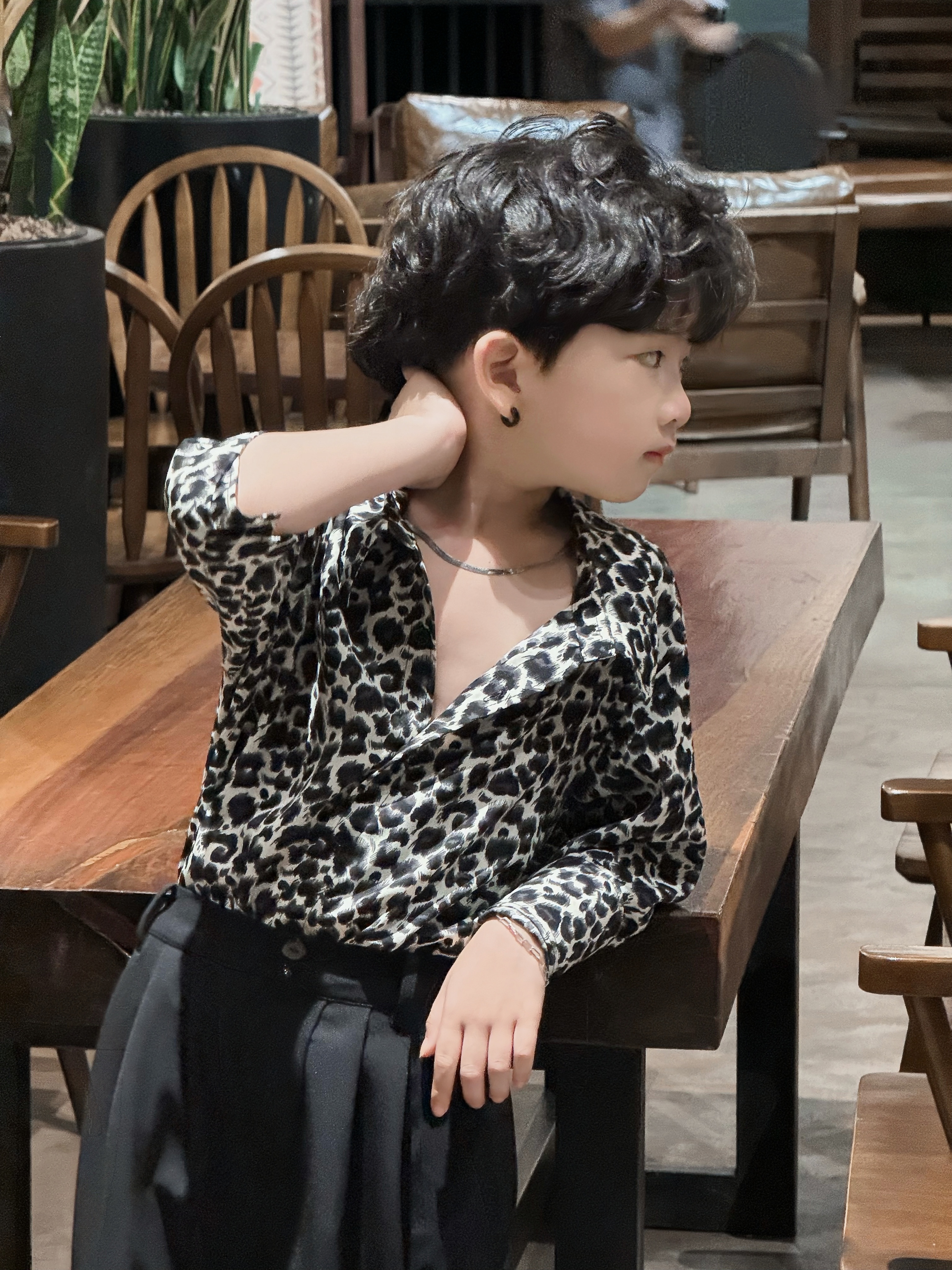 Bộ Quần Áo Lụa Beo Thoáng Mát, Dáng Rộng Cho Bé Trai (không bao gồm áo thun trắng bên trong)._thumbnail_5