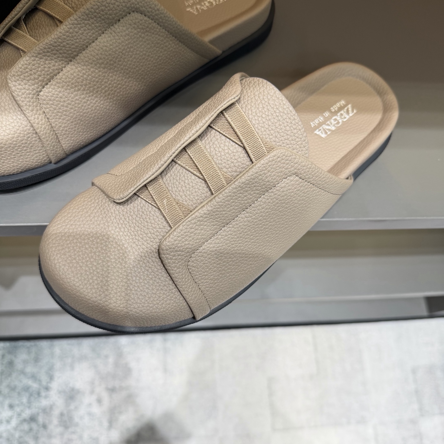 Sục Zegna_thumbnail_5