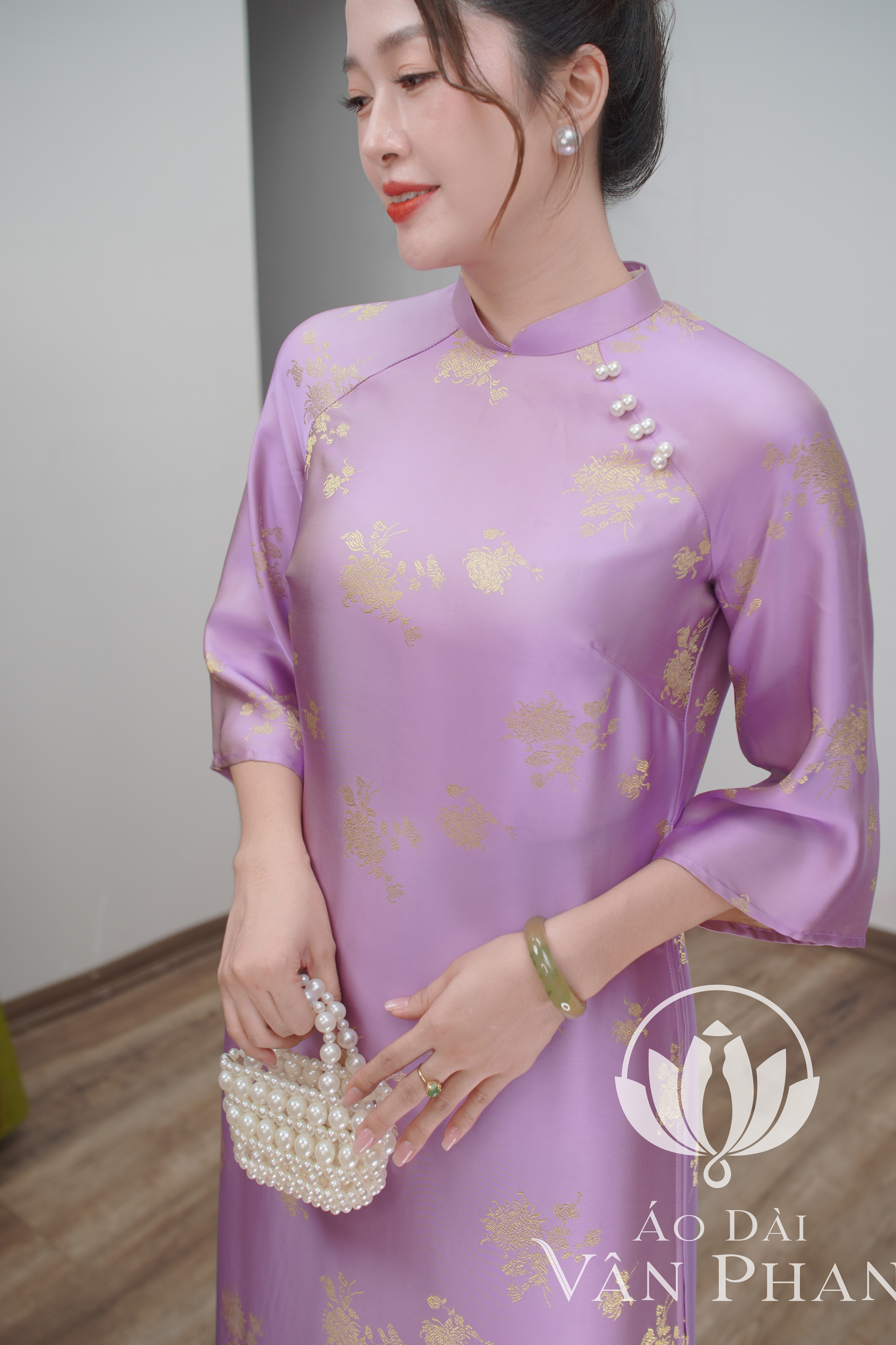 CT407 áo dài cách tân cổ 2p tay loe tơ tằm tím_thumbnail_2