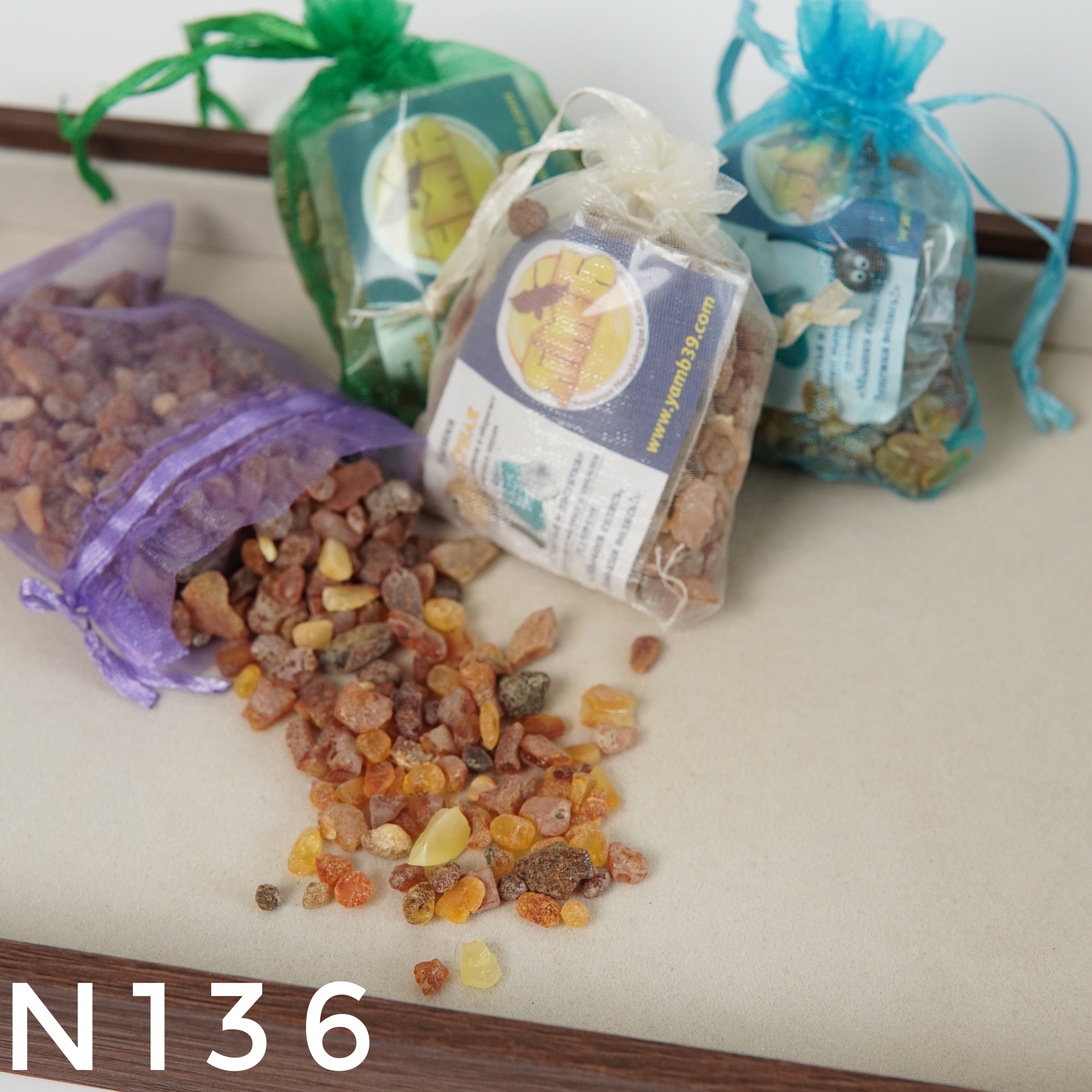 Vụn Hổ Phách Thô Đa Sắc – N136