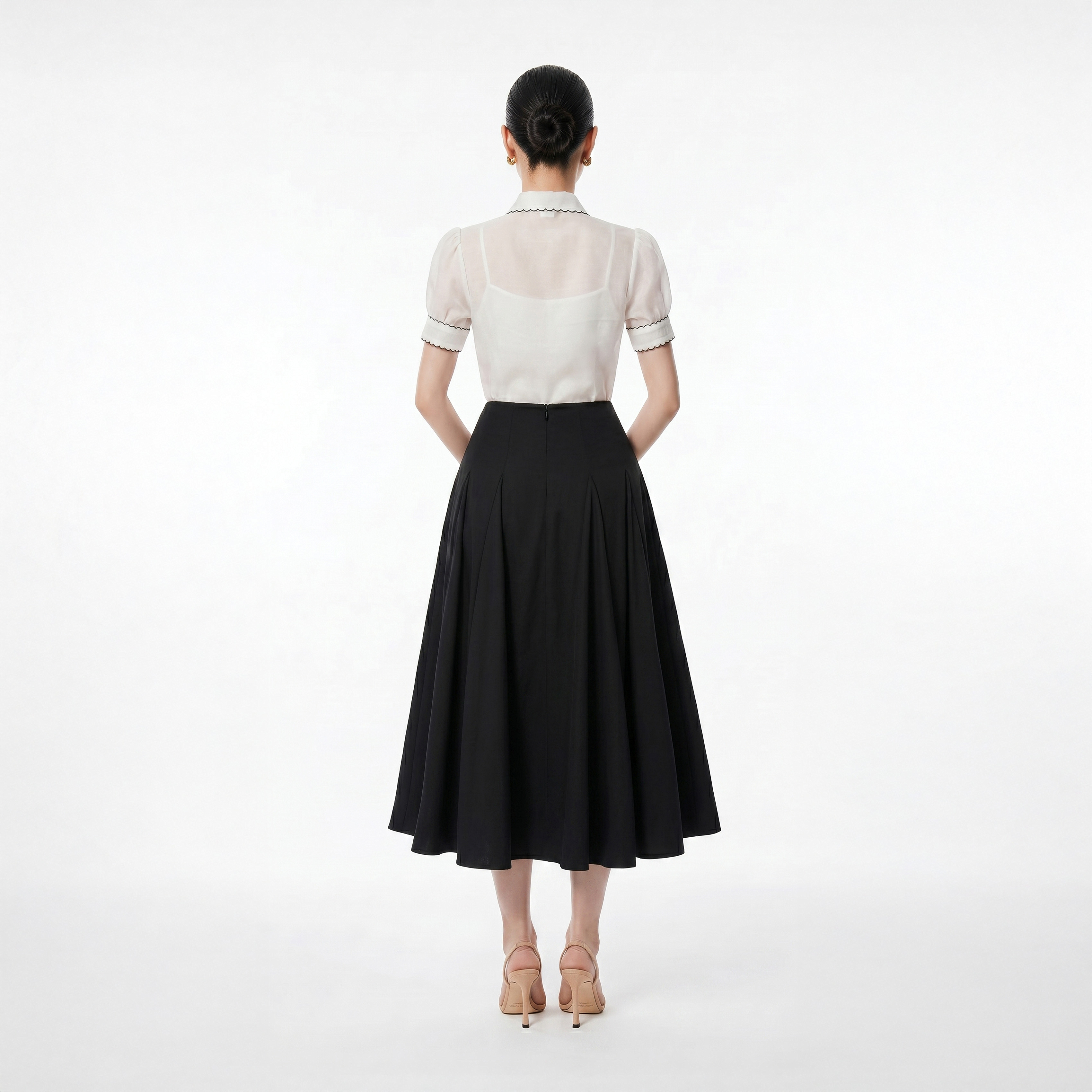 SARI TOP_thumbnail_2