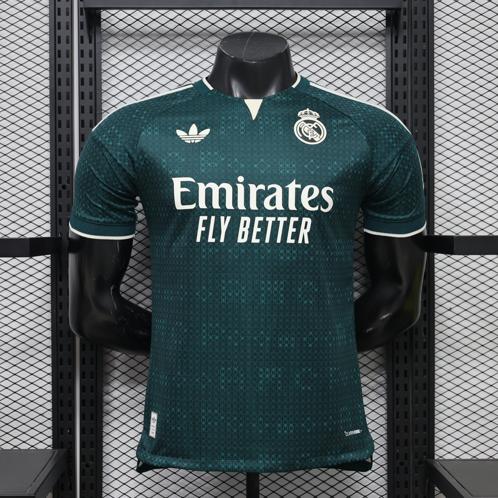 Real Madrid sân khách bản player 26-27