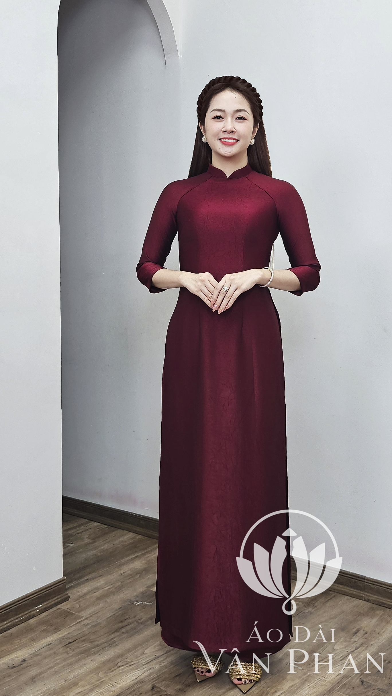 A3222CC áo dài cổ 2p tay lỡ lụa dubai màu đỏ đô_thumbnail_2