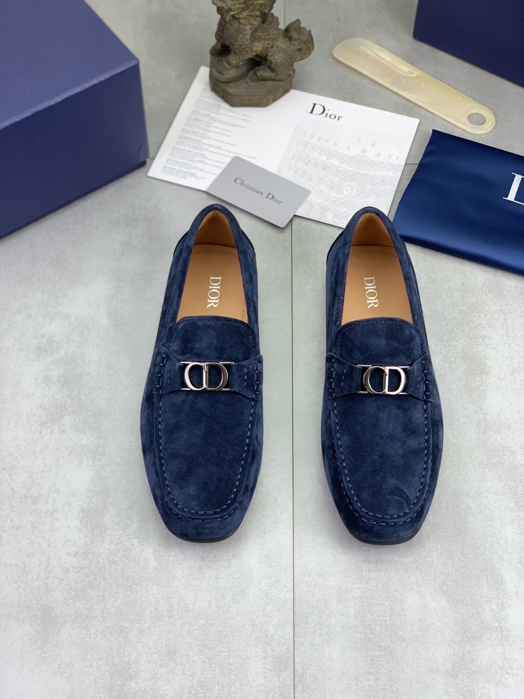 Giày Moca Dior