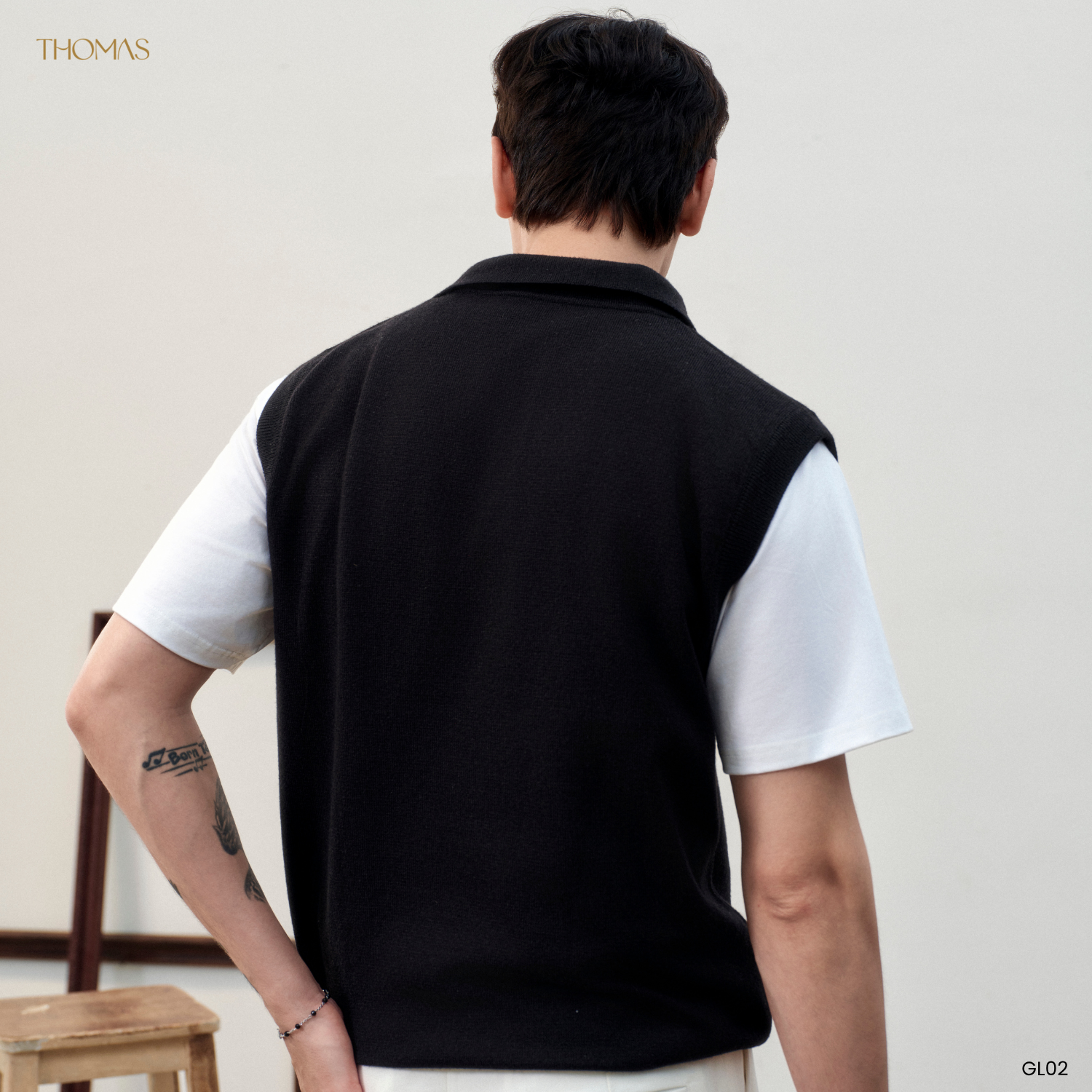 Áo Gile Dệt Kim Cổ Johnny Campus Sợi Rayon Form Regular_thumbnail_5
