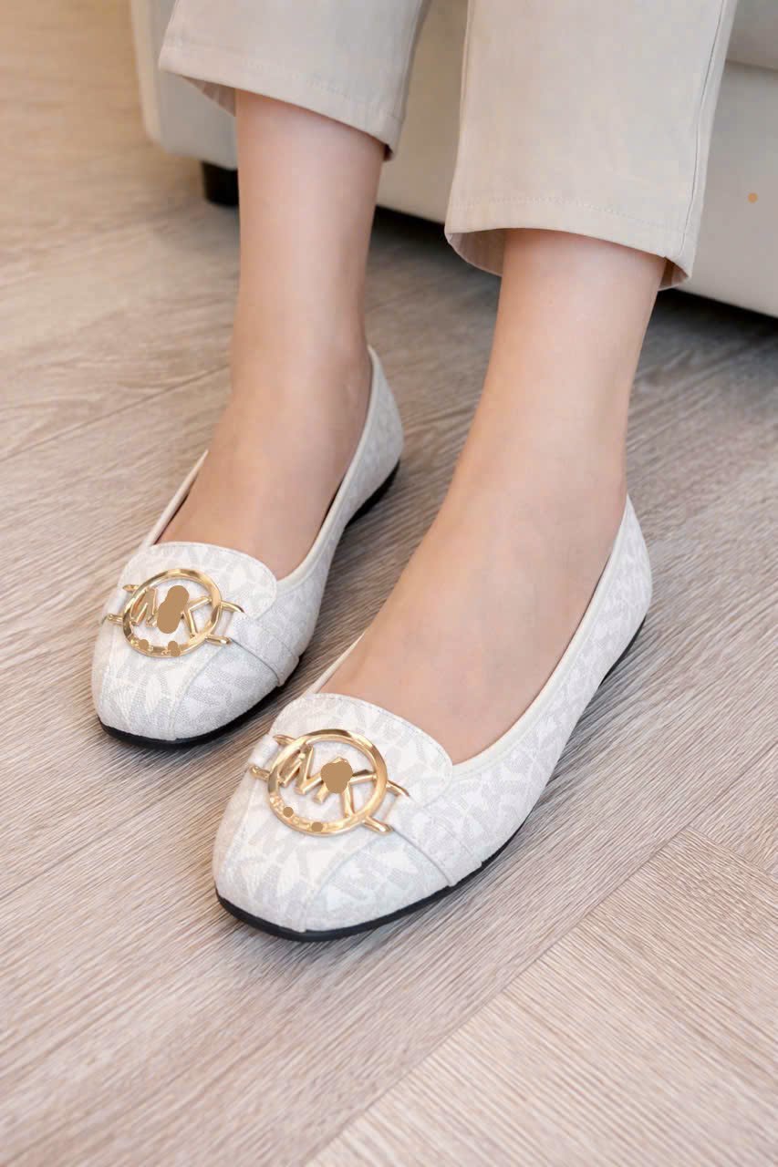 Giày nữ  bệt Màu trắng MK24096