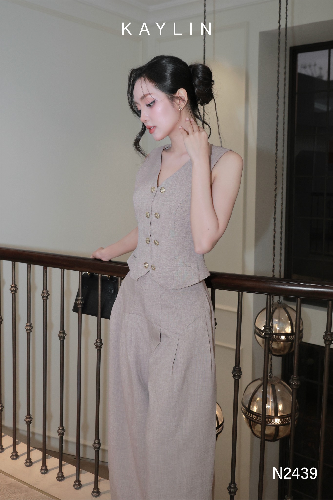 Set Ghile Nút KAYLIN Phối Quần Suông