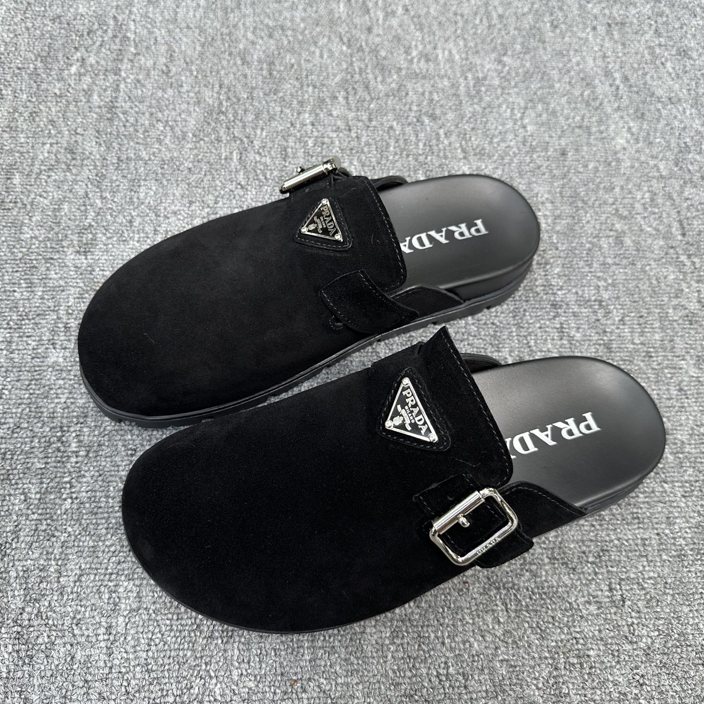 Sục PRADA_thumbnail_2