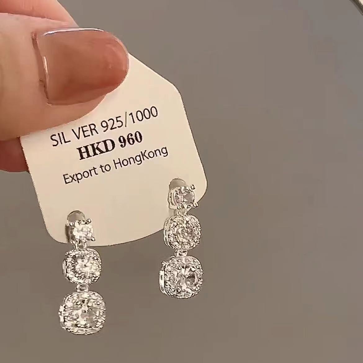 Bông tai đinh tán zircon khí chất kiểu Pháp dành cho nữ Tiệc phong cách Hồng Kông siêu đèn flash Bộ bông tai kim cương giả siêu nhỏ sang trọng Kim bạc S925 Màu sắc: khuyên tai đinh tán zircon khí chất