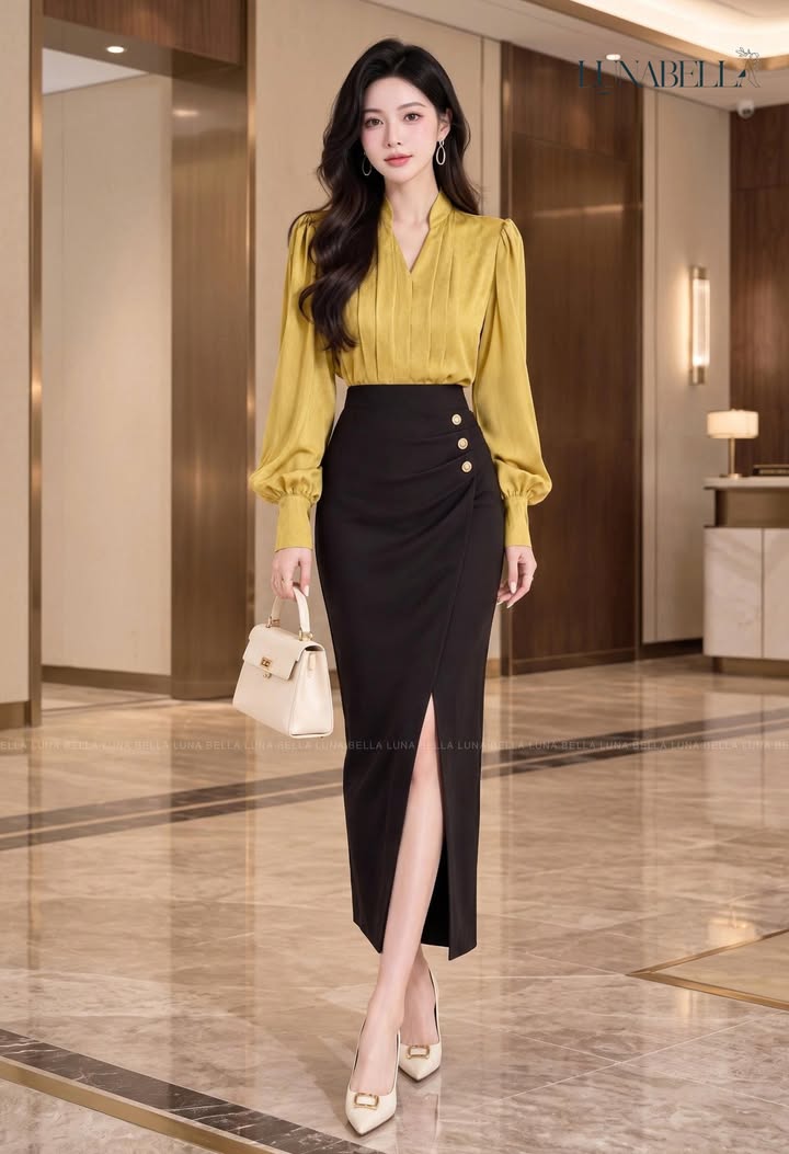 Set áo lụa chân váy dài xẻ cạnh ARVESA màu VÀNG_thumbnail_2