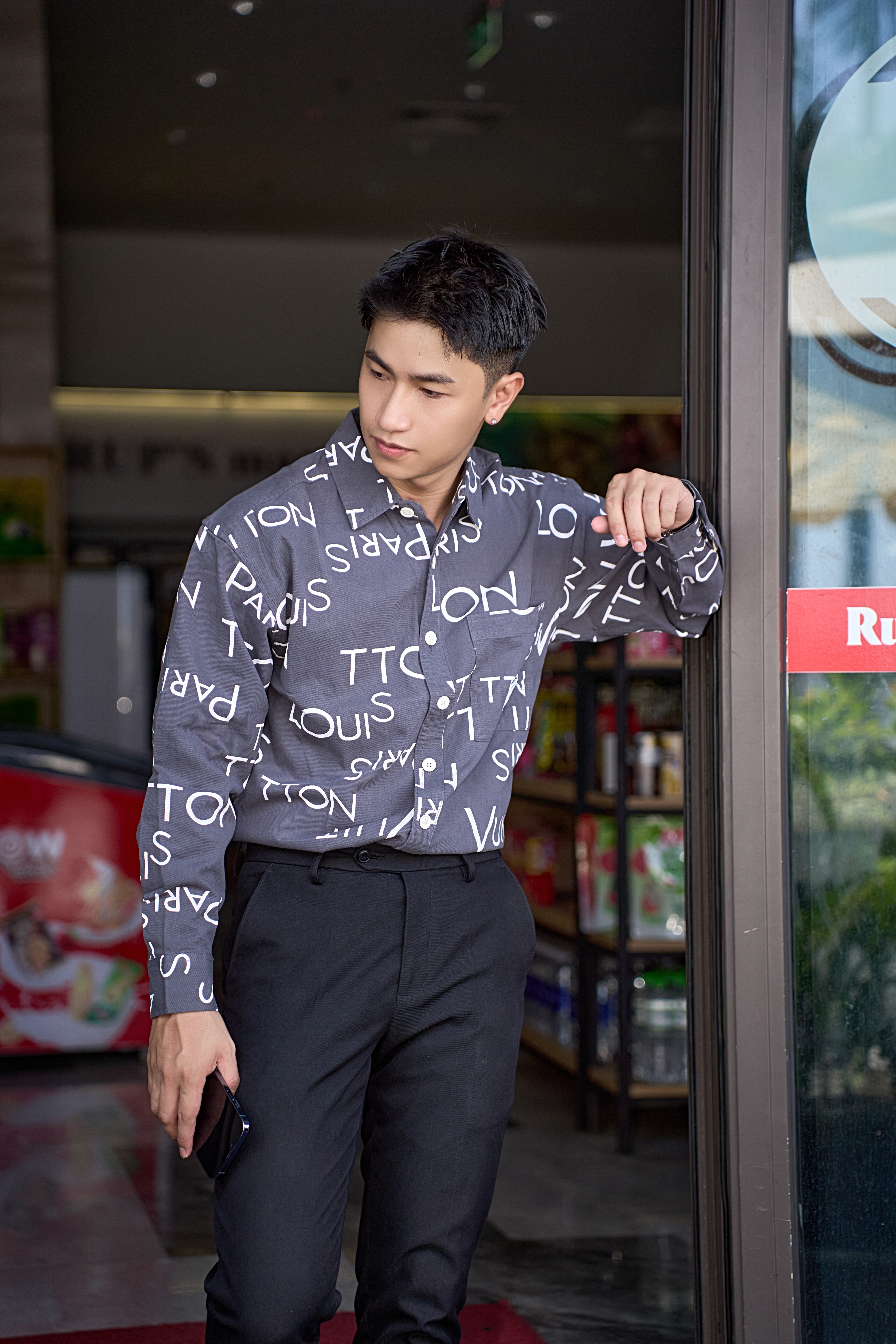 SA108 - Áo Sơ Mi Nam In Chữ Thời Trang, Chất Cotton Mềm Mại, Phong Cách Streetwear Đa Dạng Màu Kaki & Xám_thumbnail_2