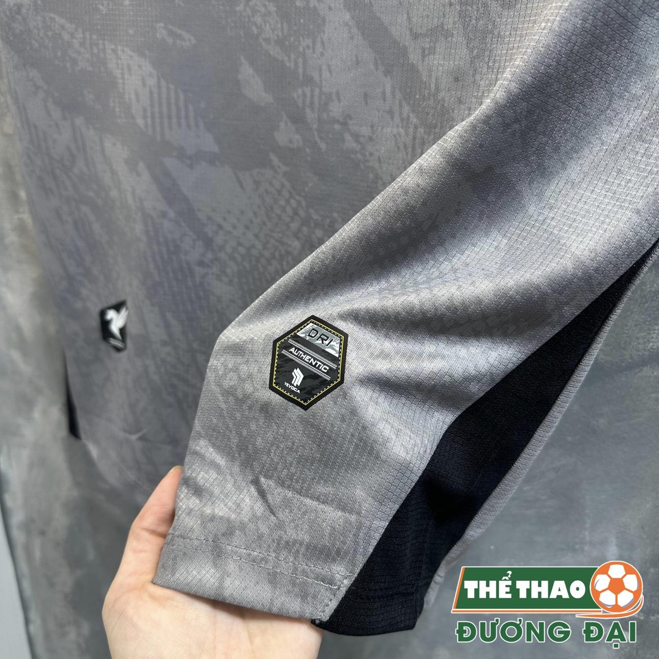 Quần Áo Bóng Đá Thiết Kế Vevoca Pegasus Xám Thun Mè Thoáng Khí Thể Thao Đương Đại_thumbnail_7