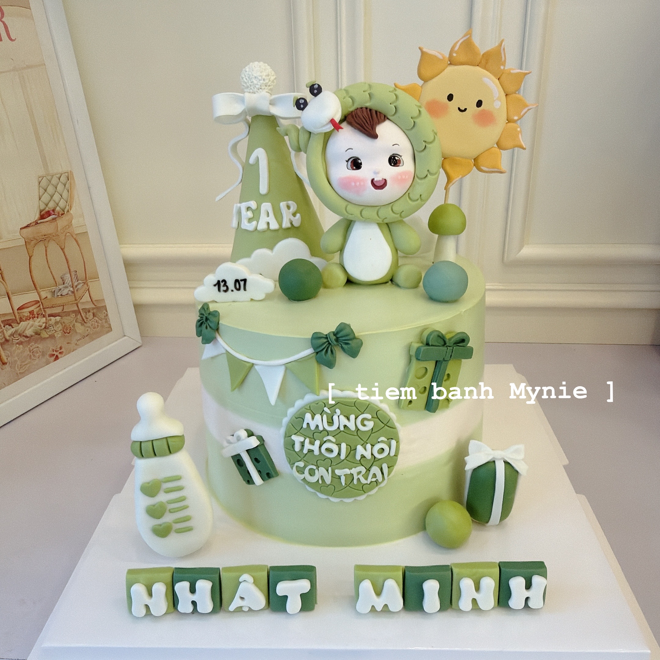 Bánh thôi nôi, bánh cho bé trai tone xanh lá