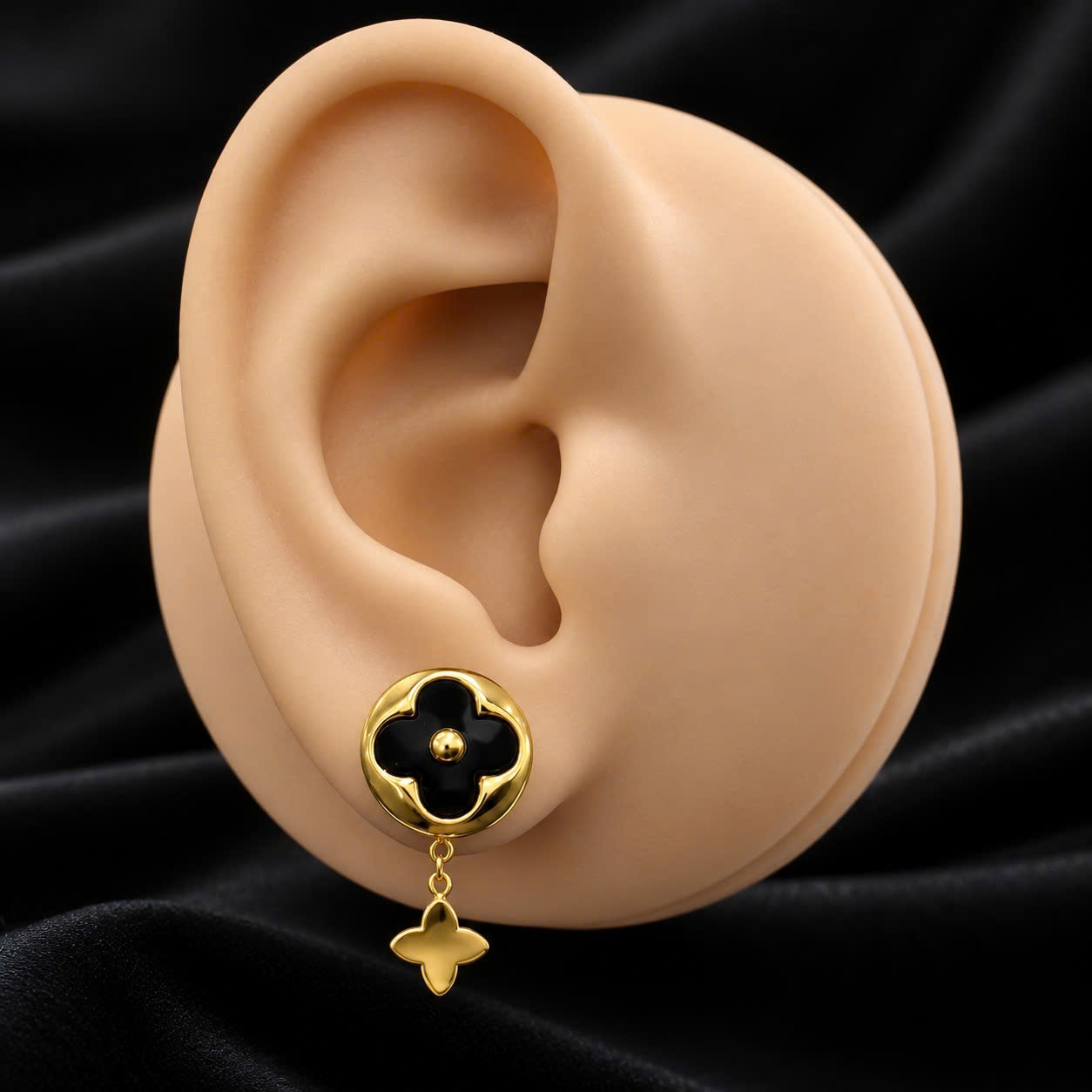 khuyên kiểu cặp titan vàng hoa đen rơi charm tròn vuông_thumbnail_2