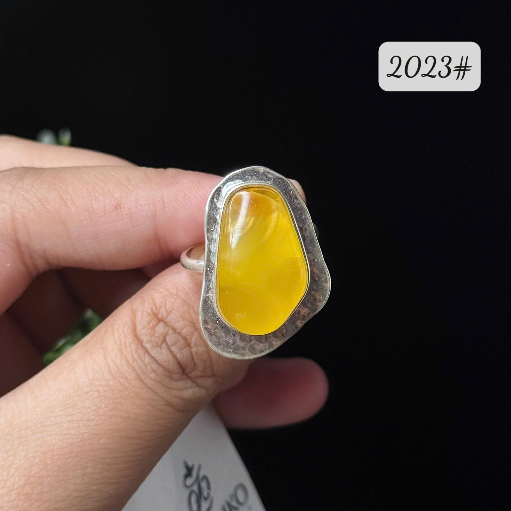 Nhẫn Hổ Phách Mật Vàng Giọt Nước Khung Bạc 925 Freesize - Mã 2023