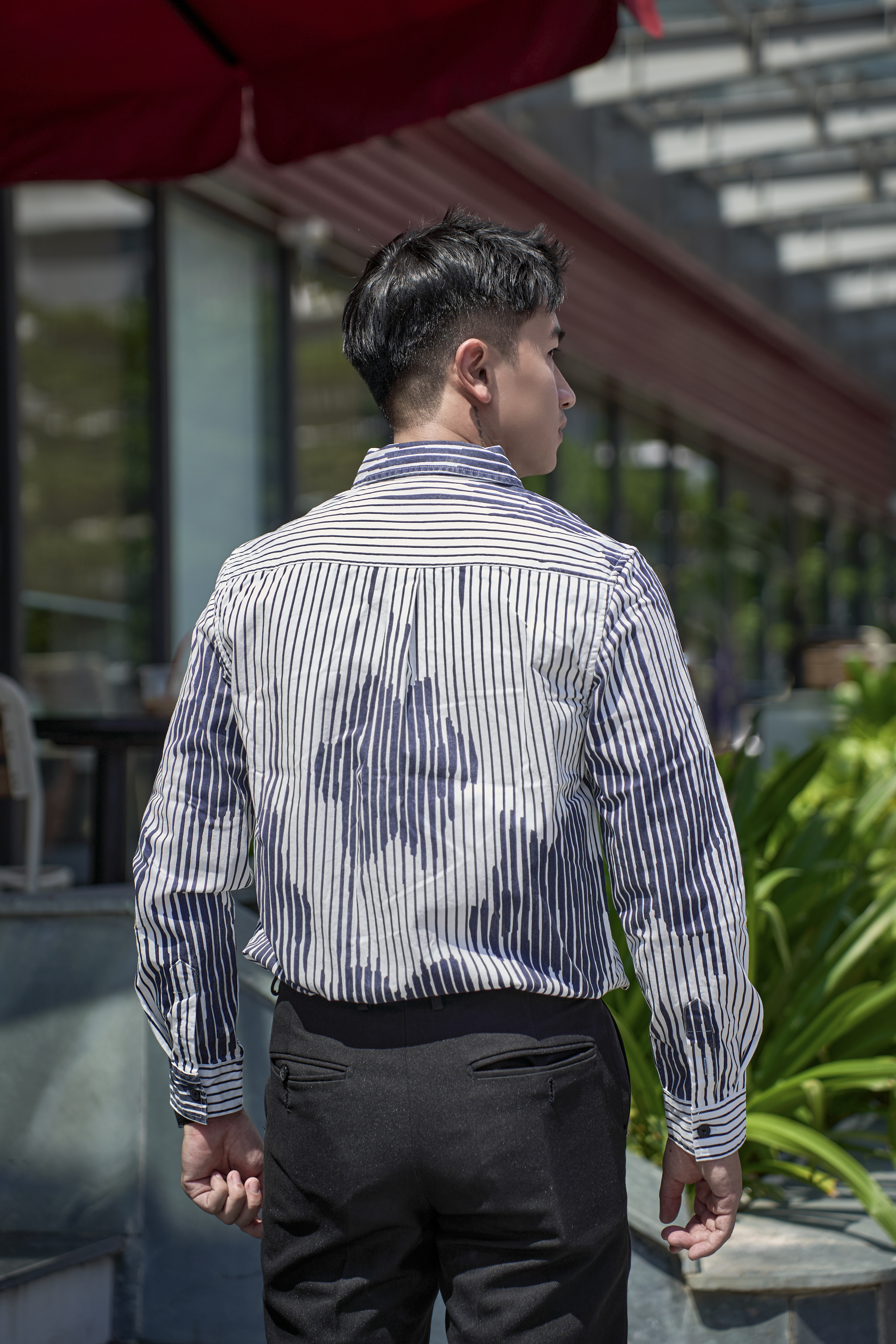 SA123 - Áo Sơ Mi Nam Tay Dài In Họa Tiết Sọc Đen Trắng Phong Cách Thời Trang