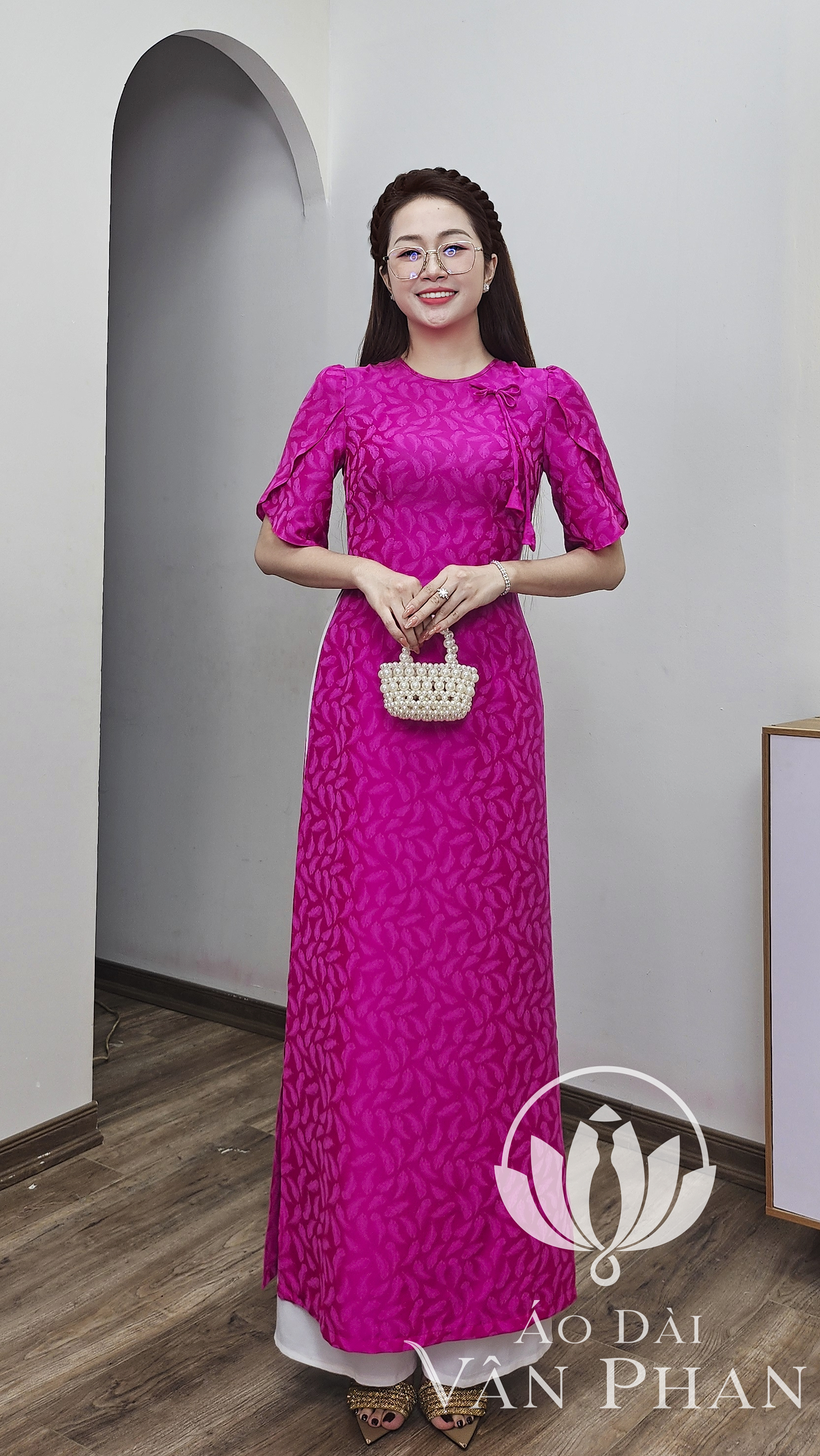 A3266 áo dài cổ khít tay búp sen gấm hồng sen_thumbnail_1