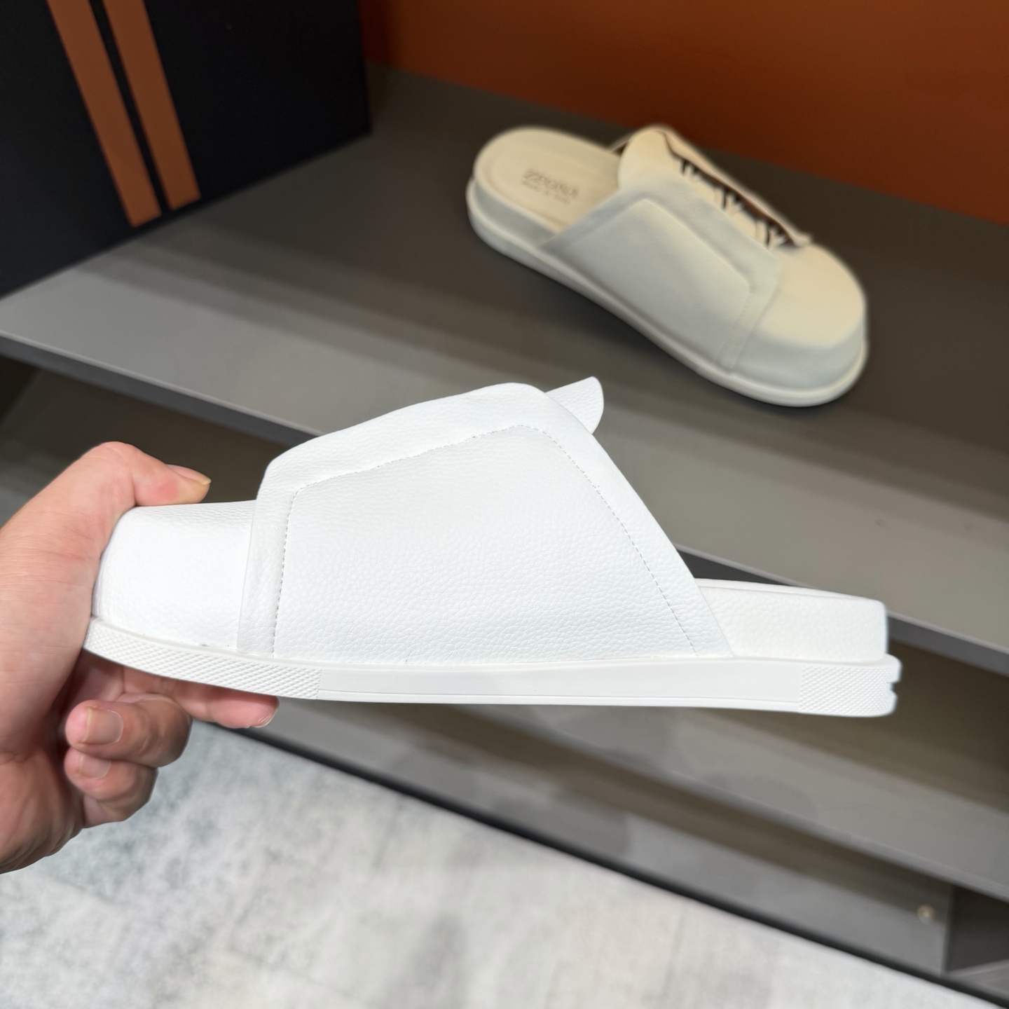 Sục Zegna_thumbnail_5